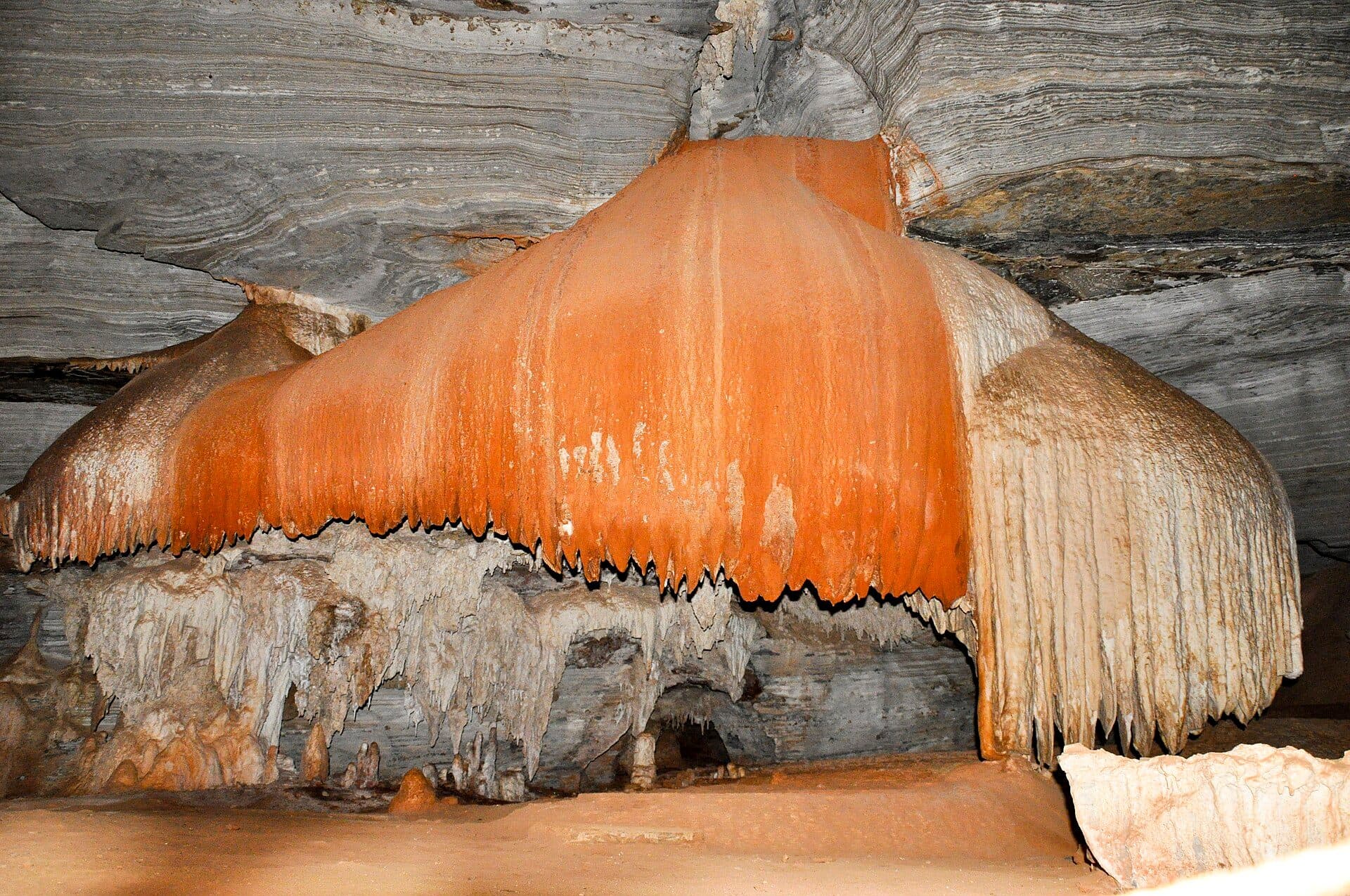 Gruta da Lapa Doce