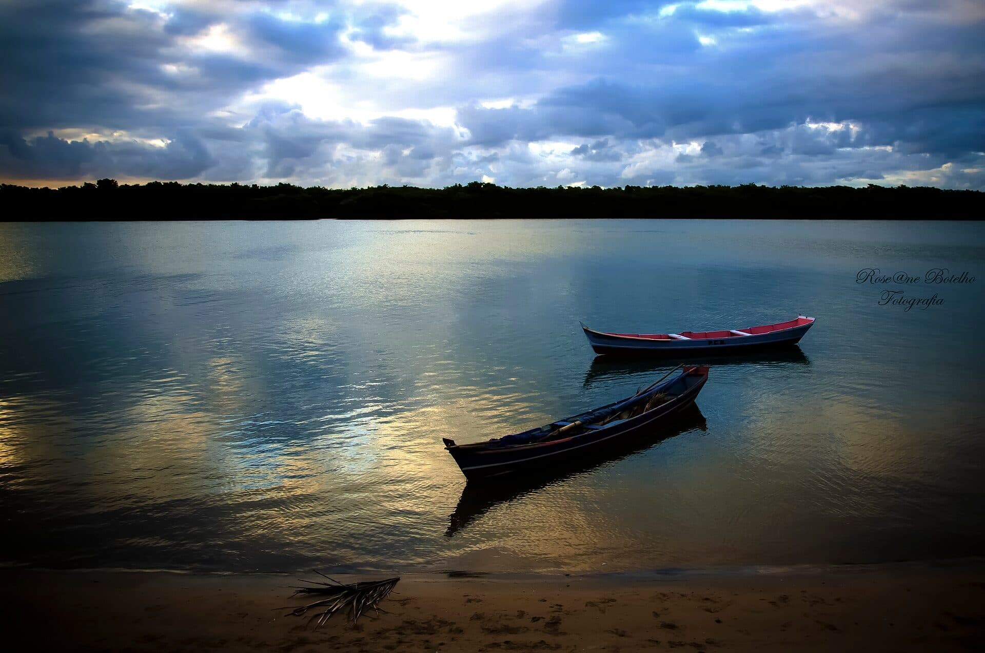 Vista do pôr do sol na Orla do Mosqueiro em Aracaju