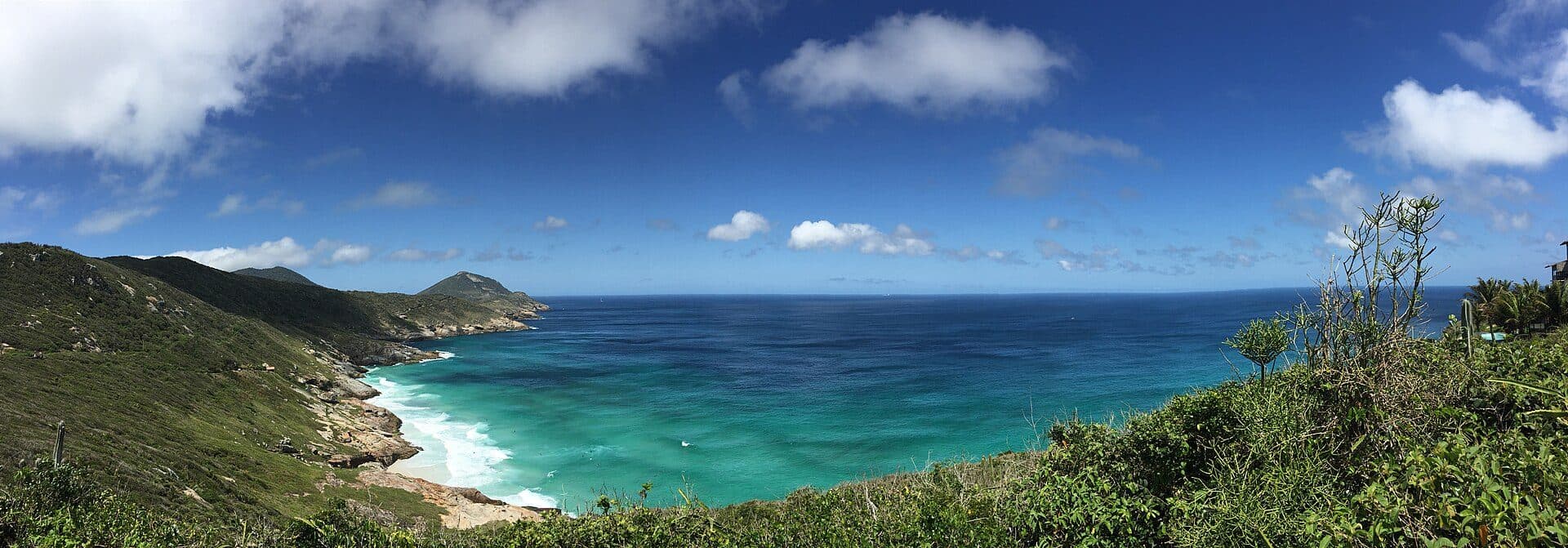 Vista da Praia Brava no Pontal do Atalaia