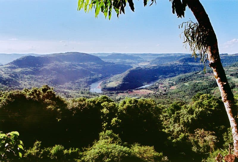 Paisagem natural vista do Mirante da Ferradura