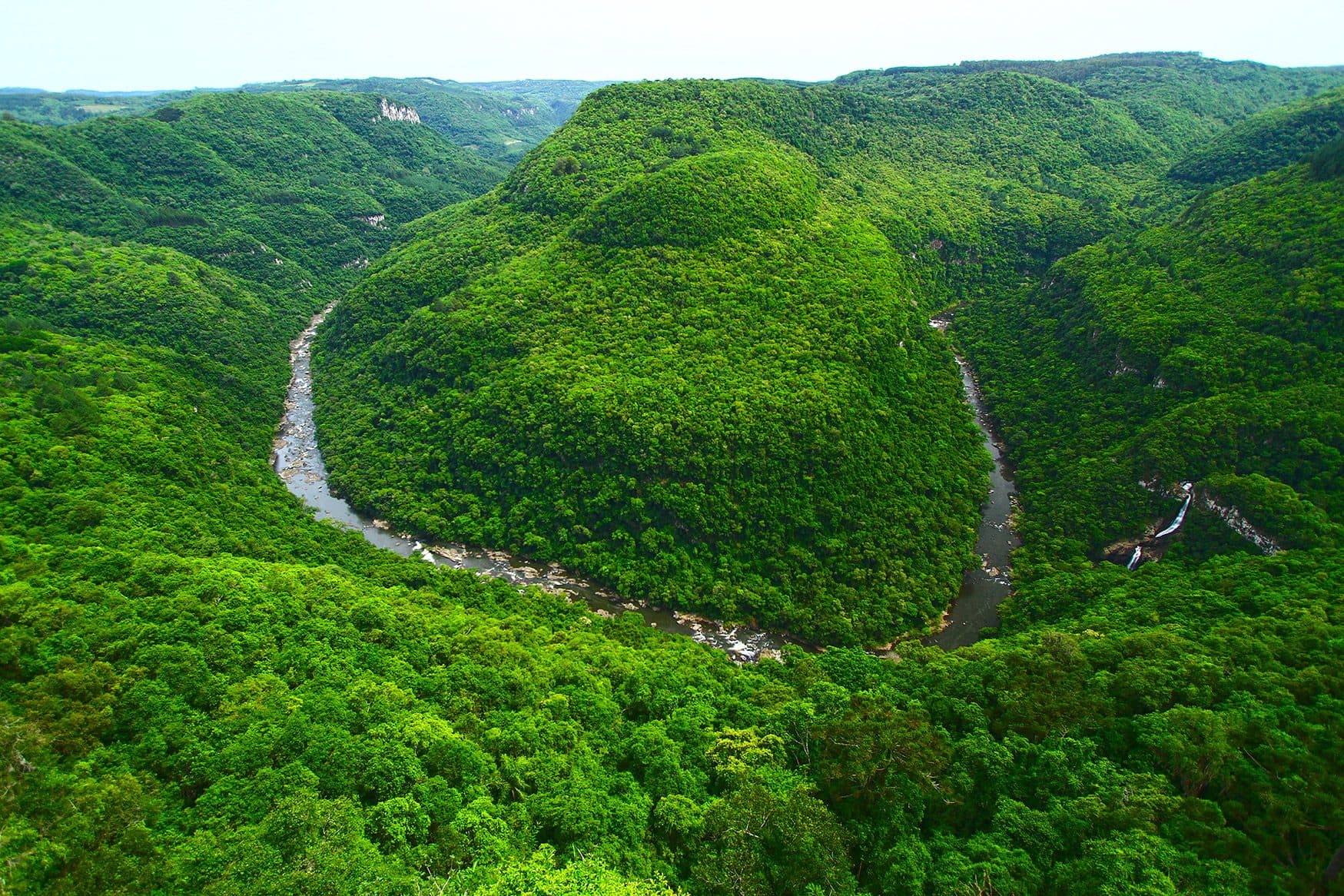 Vista da natureza no Parque da Ferradura em Canela, Rio Grande do Sul