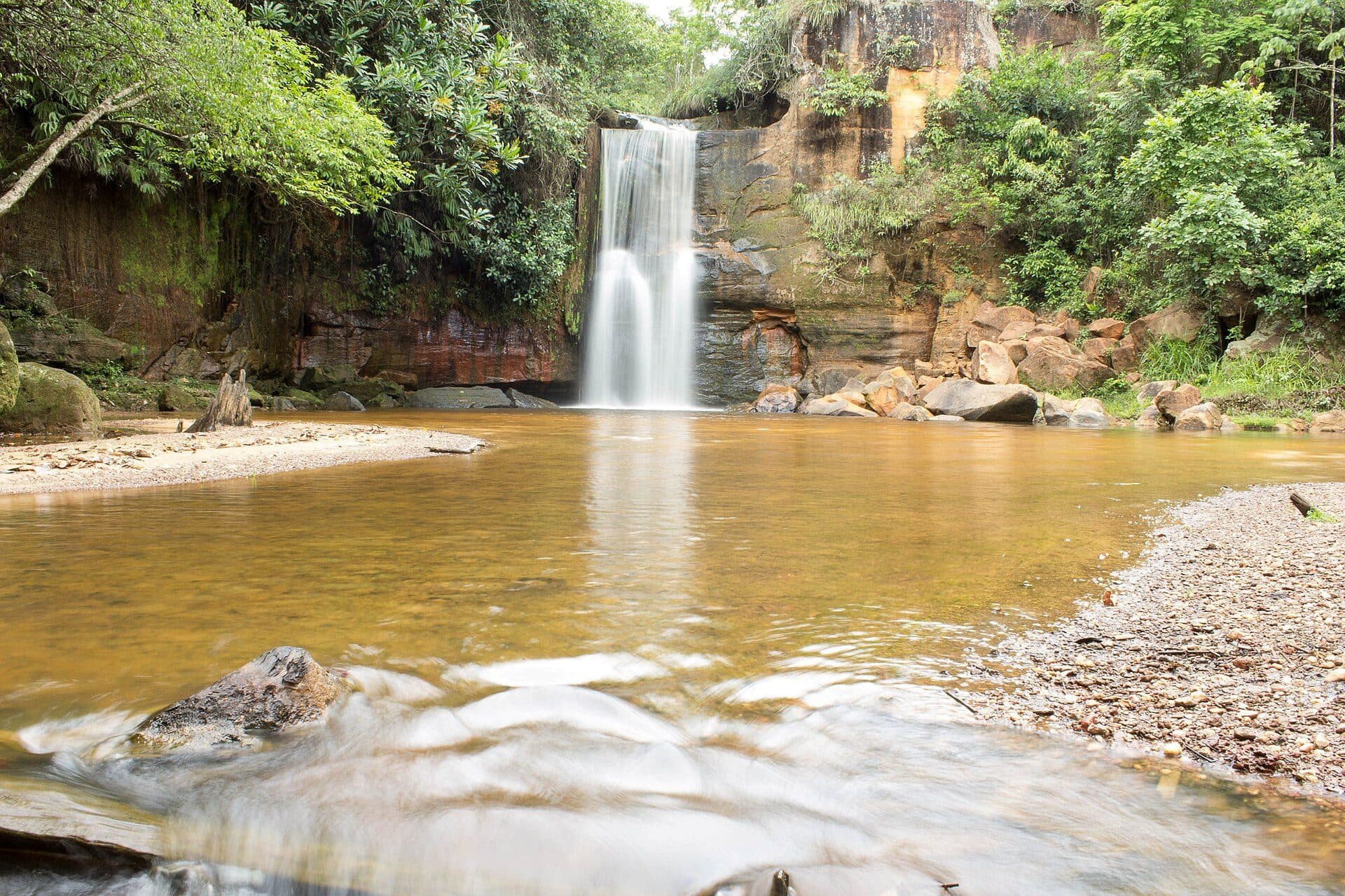 Vista da Cachoeira dos Namorados no Parque Nacional da Chapada dos Guimarães