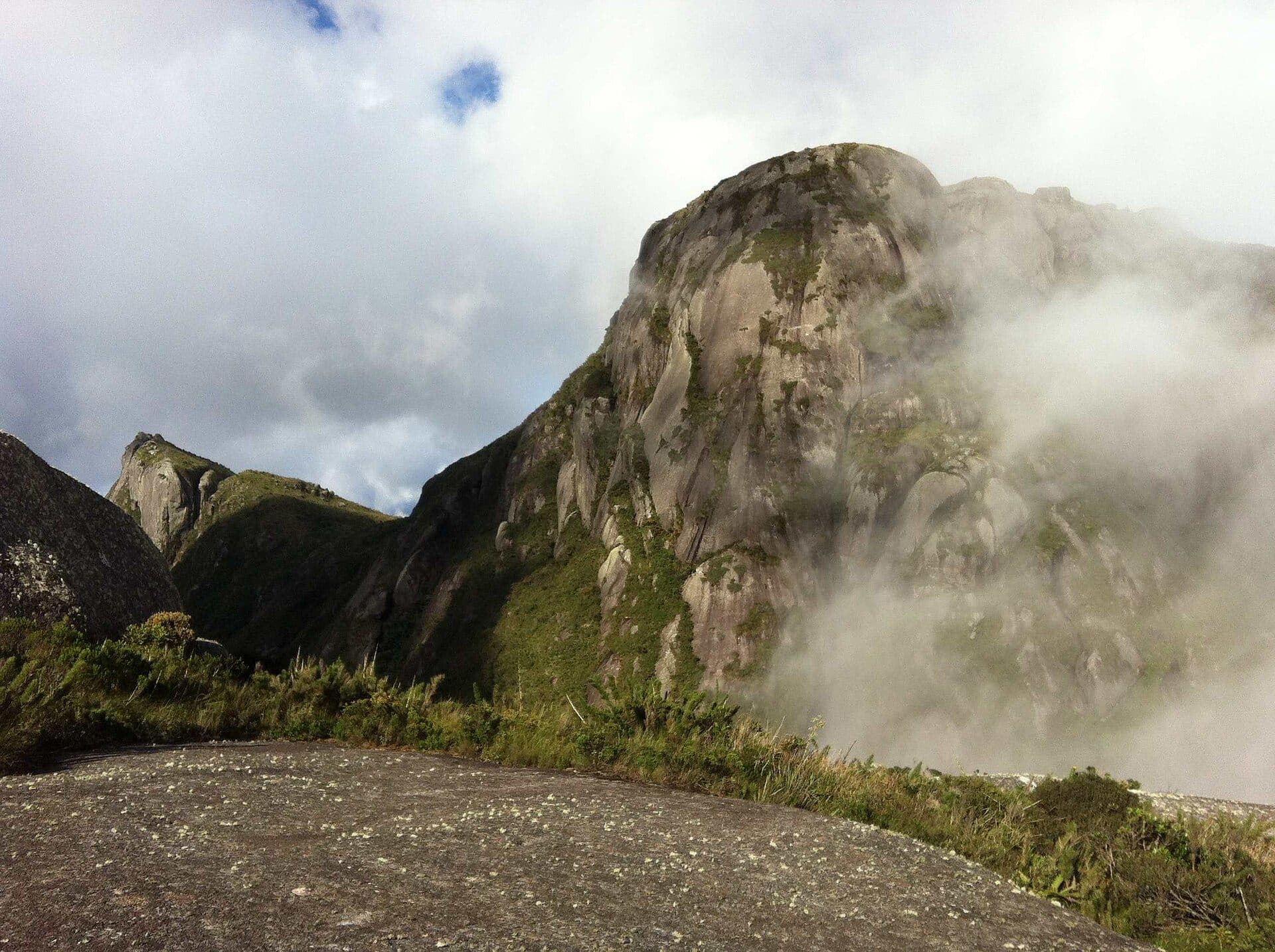 Vista da Travessia Petrópolis-Teresópolis no Parque Nacional da Serra dos Órgãos
