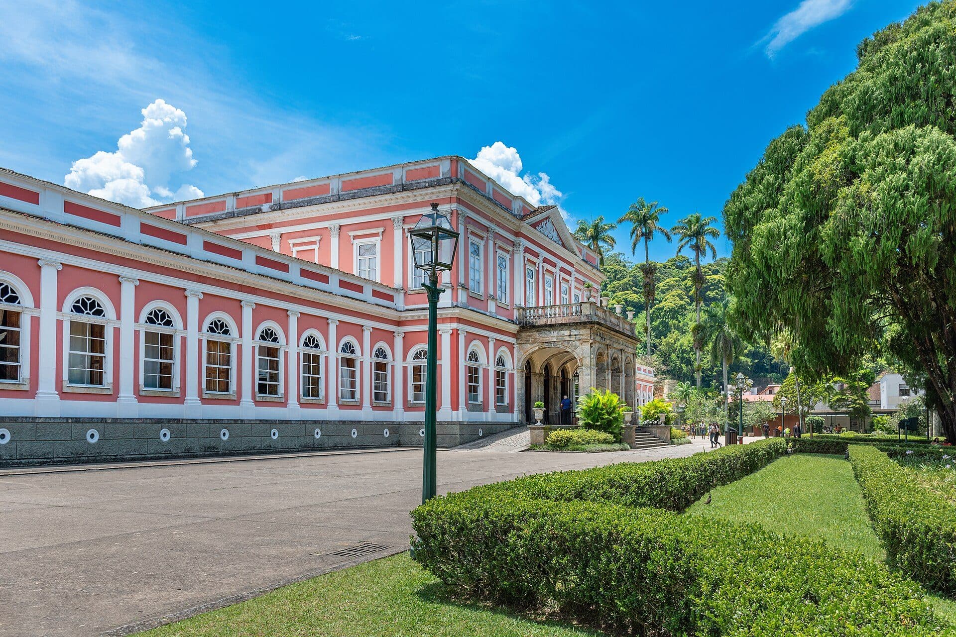 Vista externa do Museu Imperial em Petrópolis, Rio de Janeiro