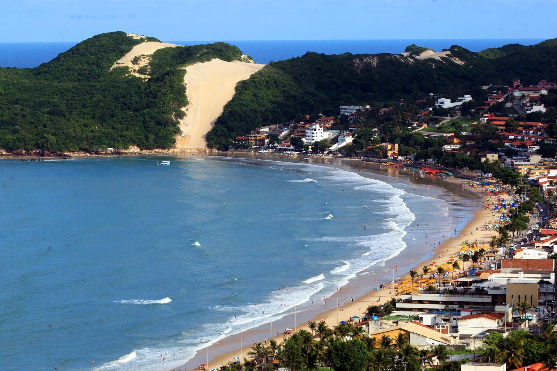 Vista do Morro do Careca na praia de Ponta Negra em Natal