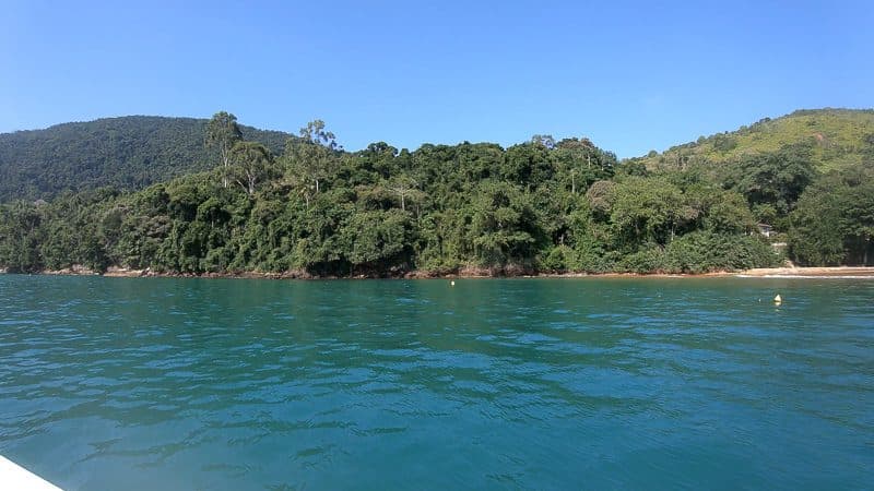 Trilha subaquática na Ilha Anchieta em Ubatuba