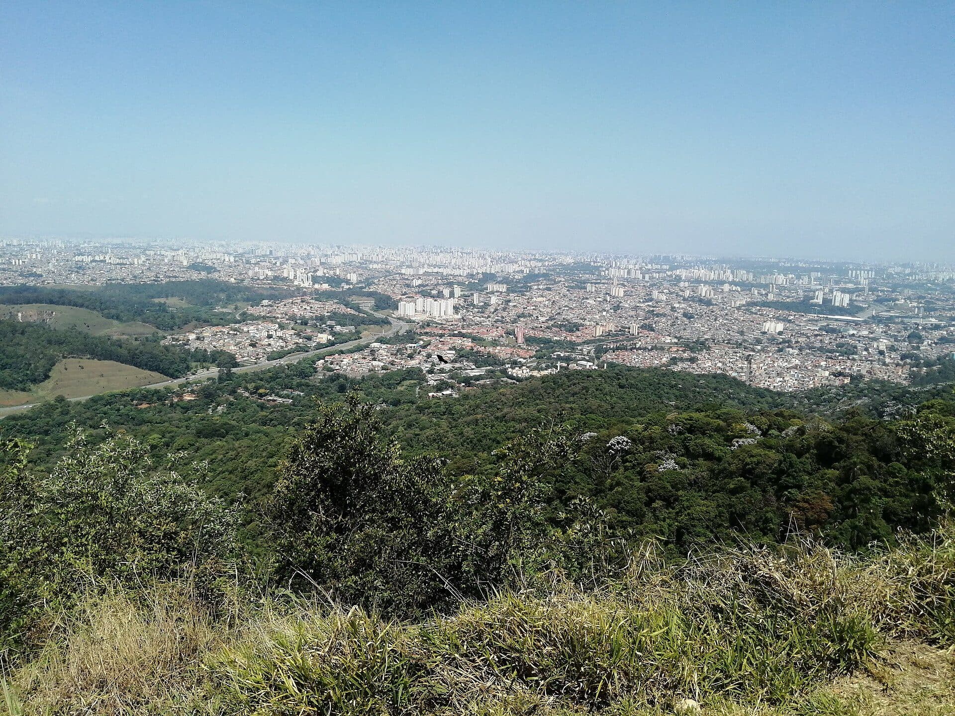 Vista do Pico do Jaraguá na cidade de São Paulo