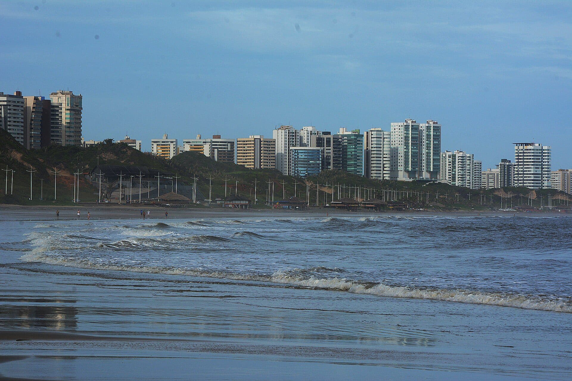 Vista da Praia do Calhau em São Luís, Maranhão