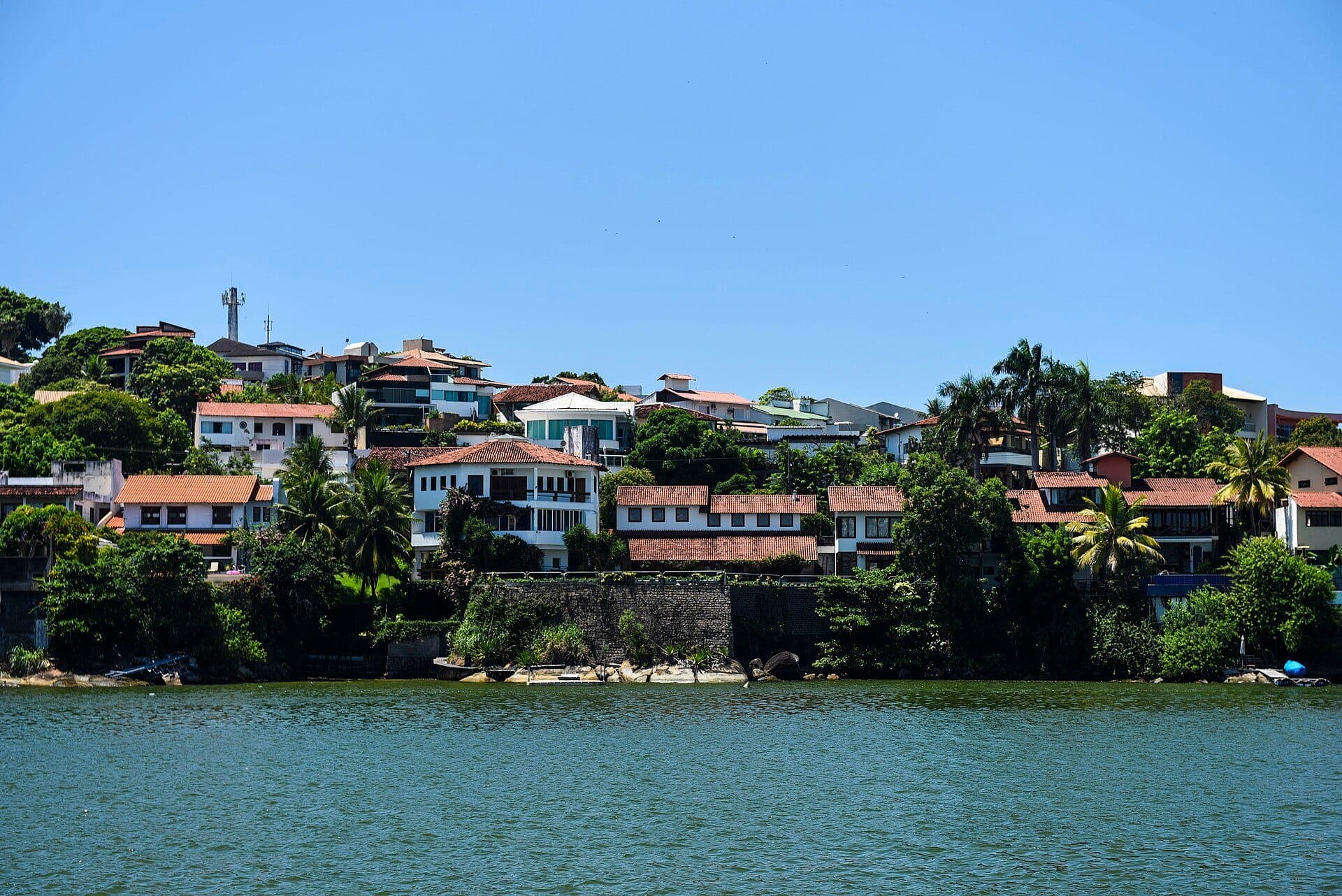 Vista da Ilha do Boi localizada em Vitória, Espírito Santo