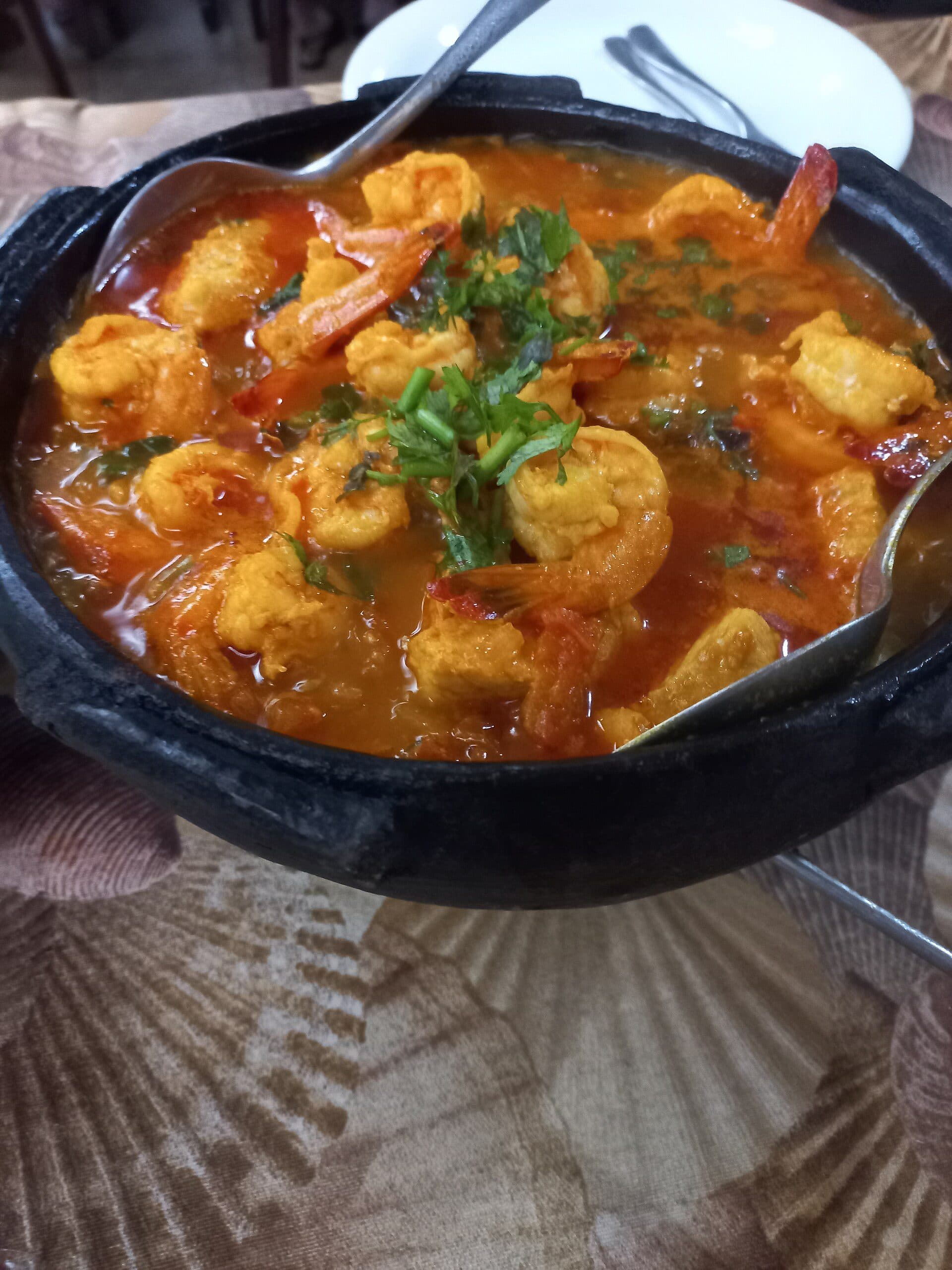 Prato tradicional de moqueca capixaba