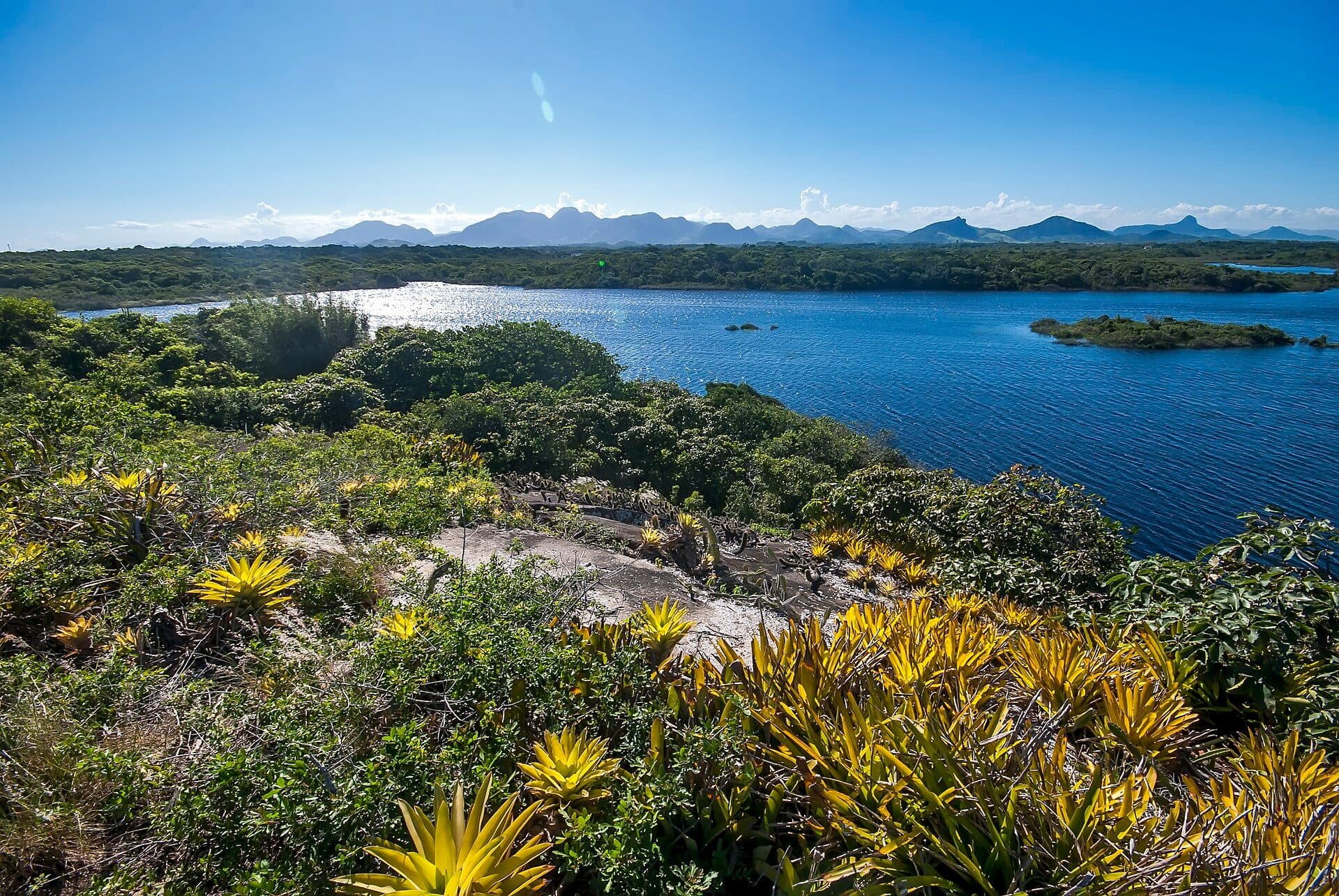 Vista da paisagem natural da Lagoa de Caraís
