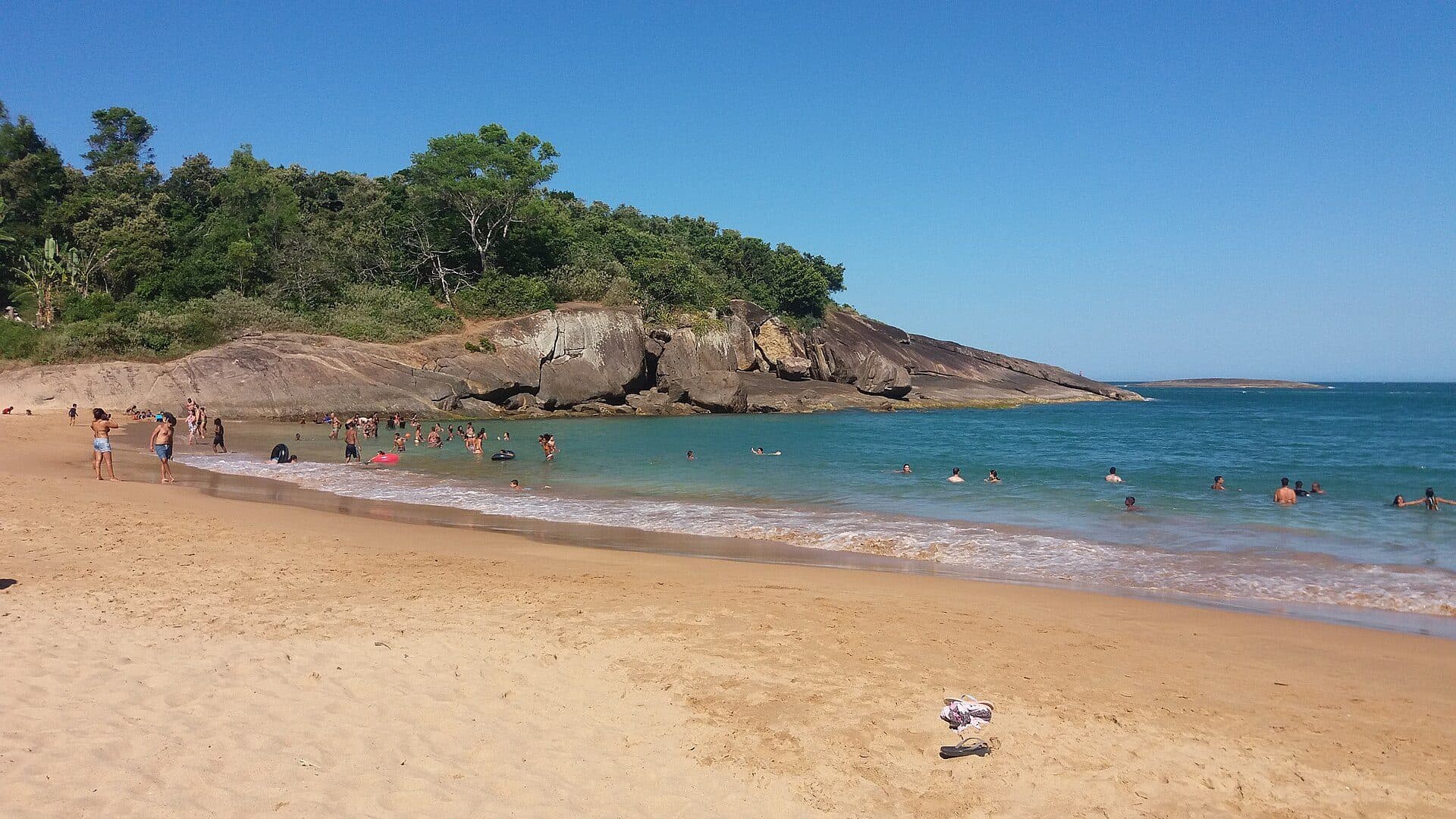 Vista da orla e do mar na Praia dos Padres