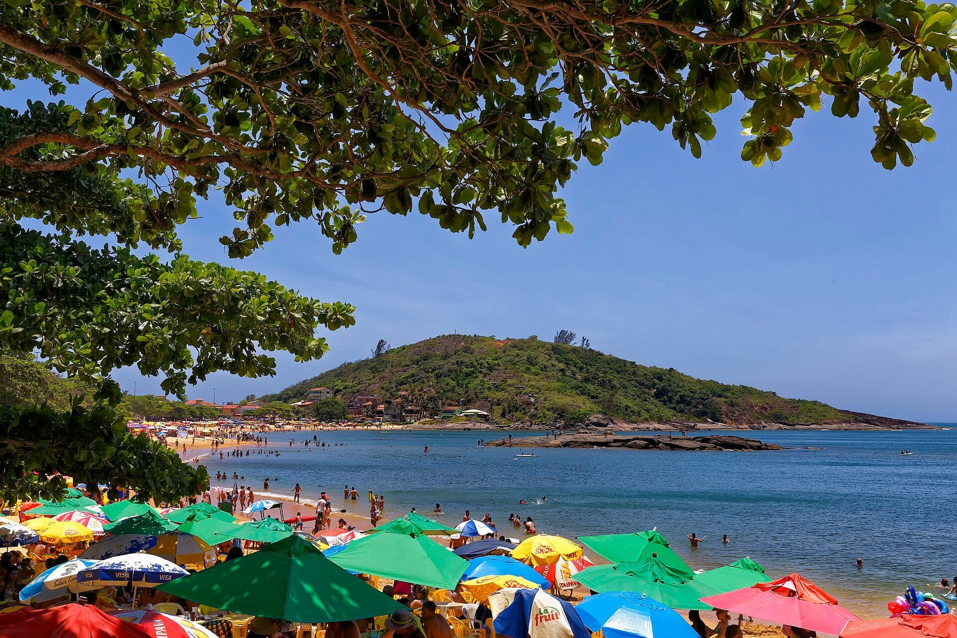 Vista da Praia de Setiba em Guarapari, Espírito Santo