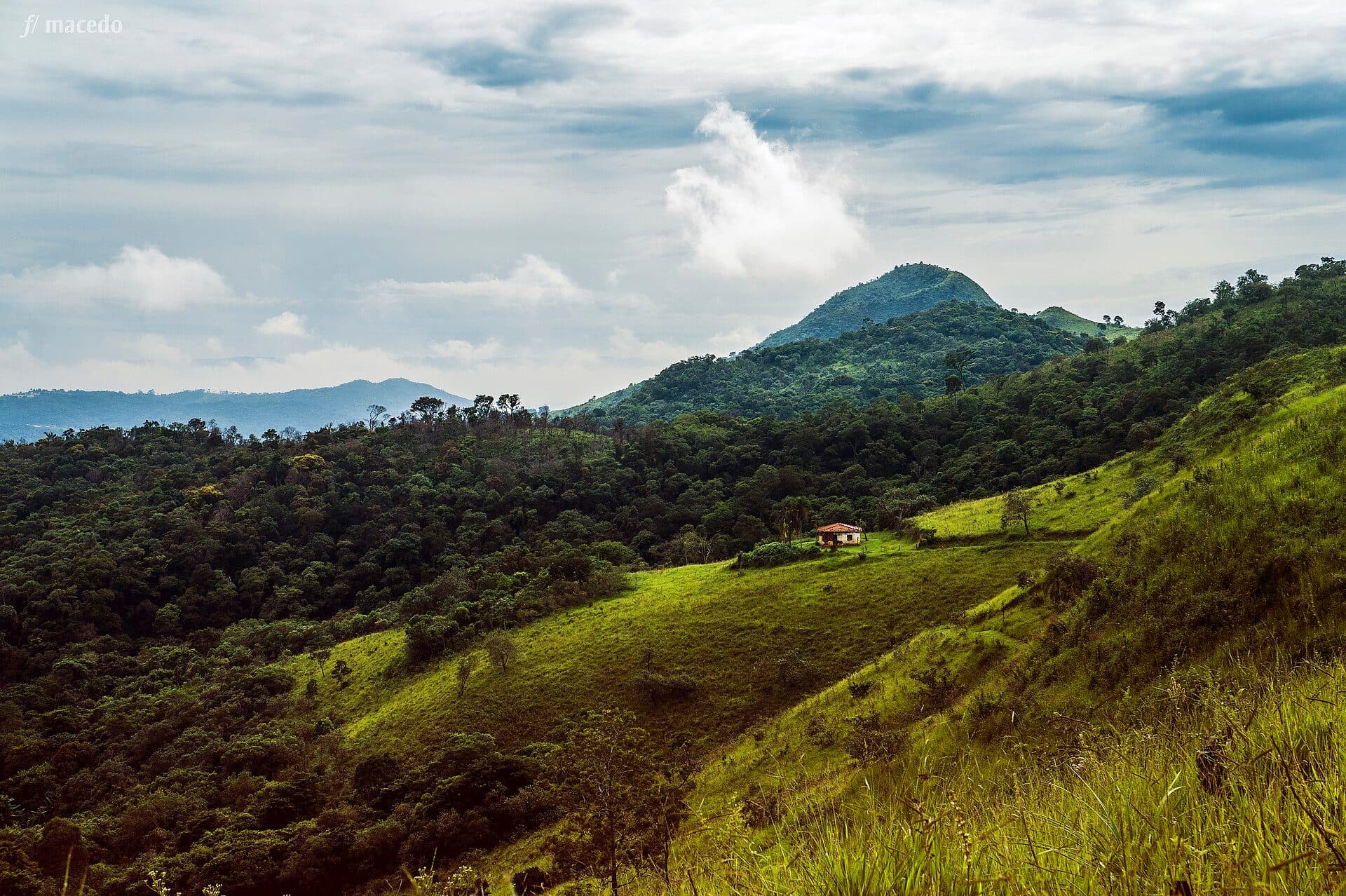 Paisagem com vista para o Morro do Saboó