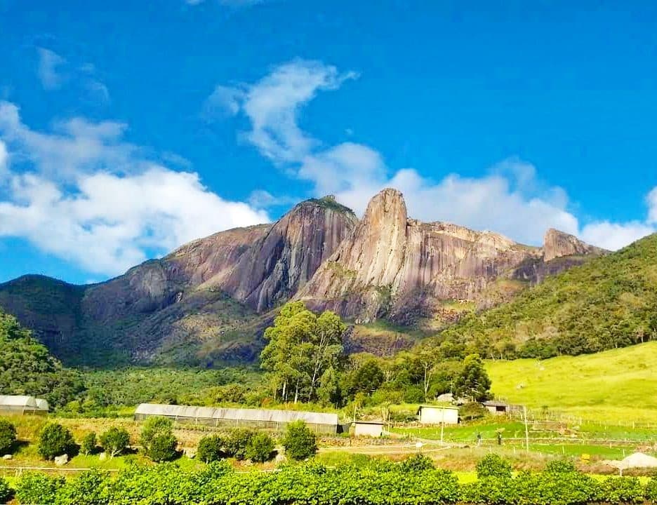 Formações rochosas das Torres de Bonsucesso em Teresópolis, no Rio de Janeiro