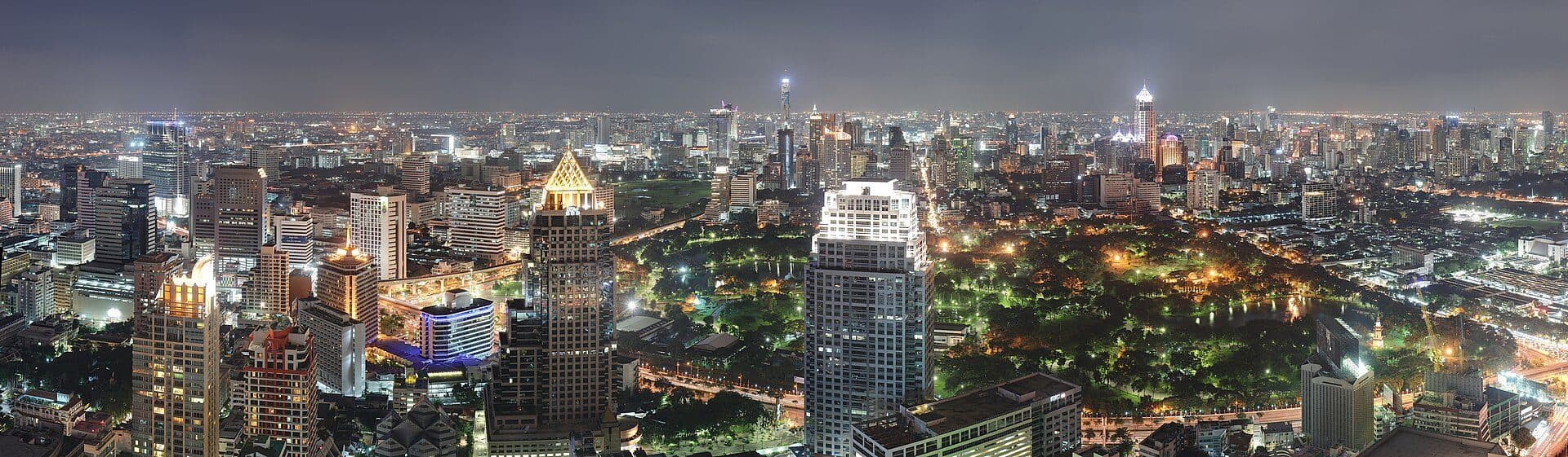 Vista da cidade de Bangkok durante a noite