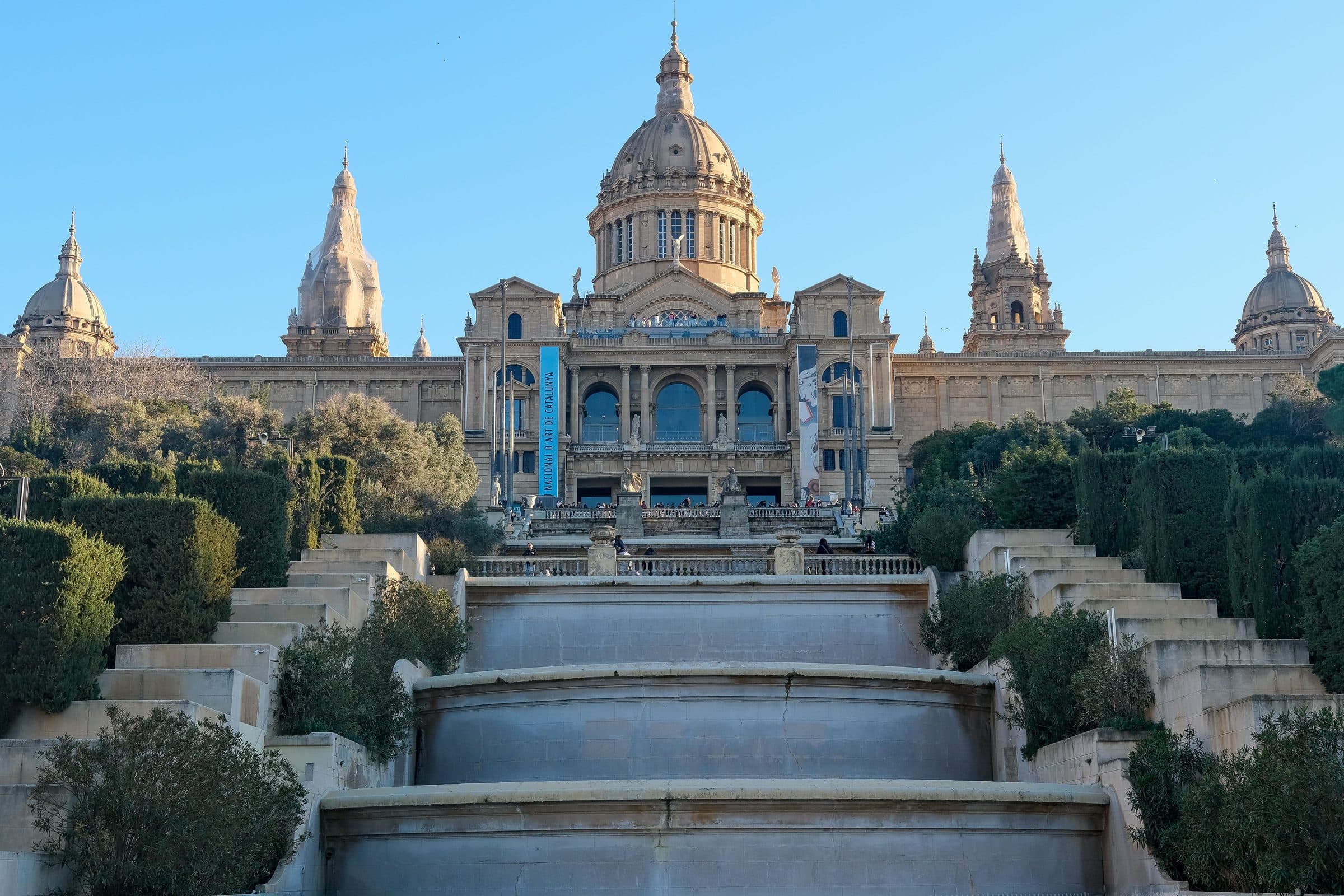 Fachada do National Palace em Barcelona, Espanha