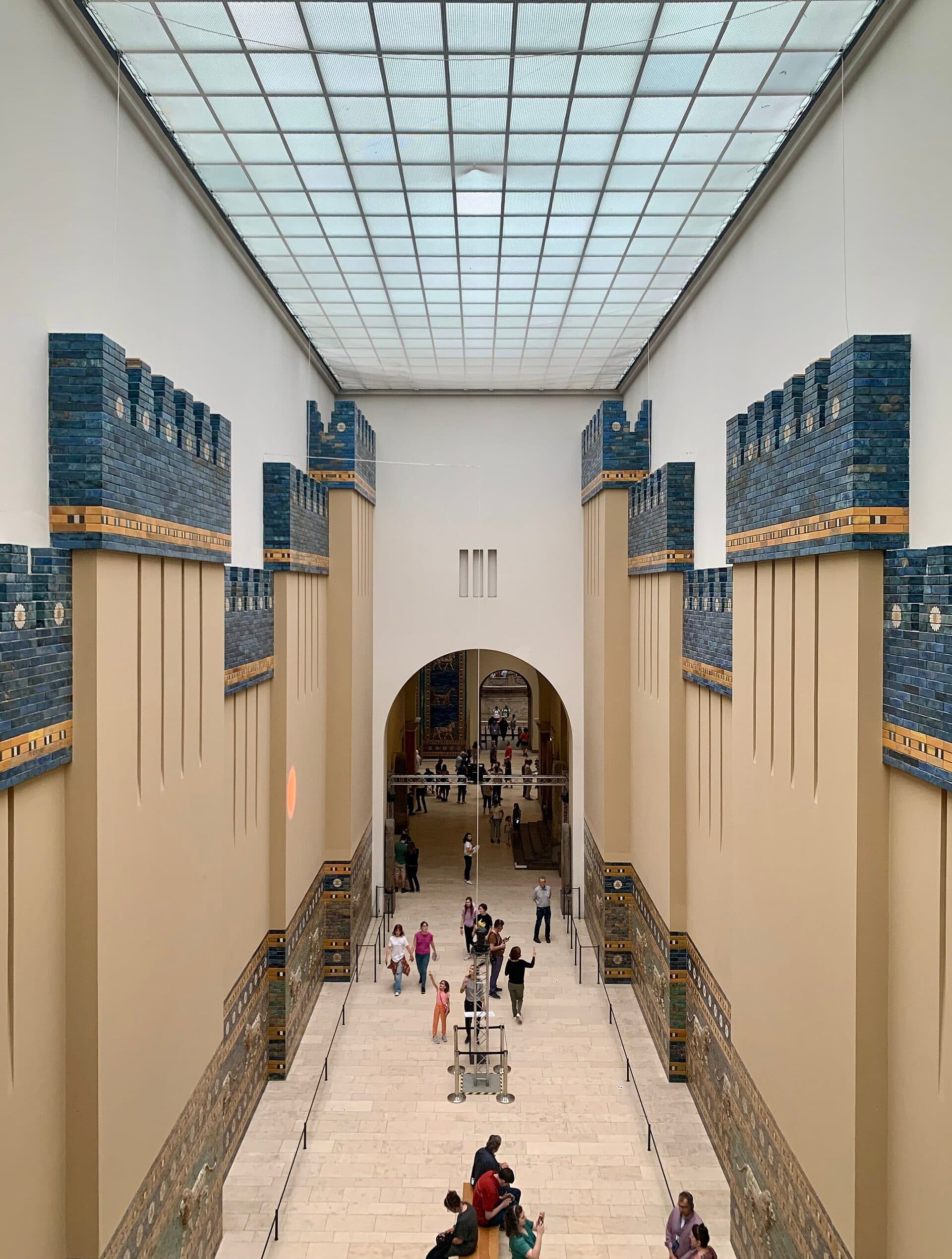 Corredor no interior do Museu Pergamon