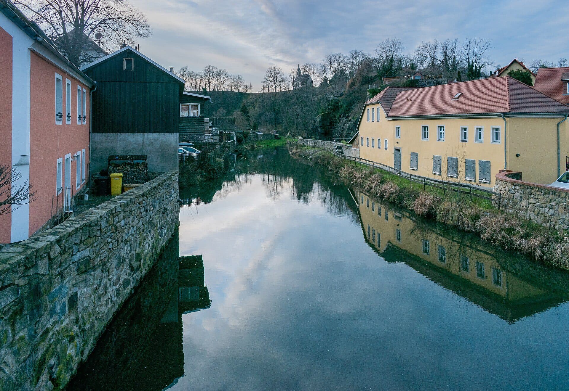 Vista do Rio Spree na cidade de Bautzen