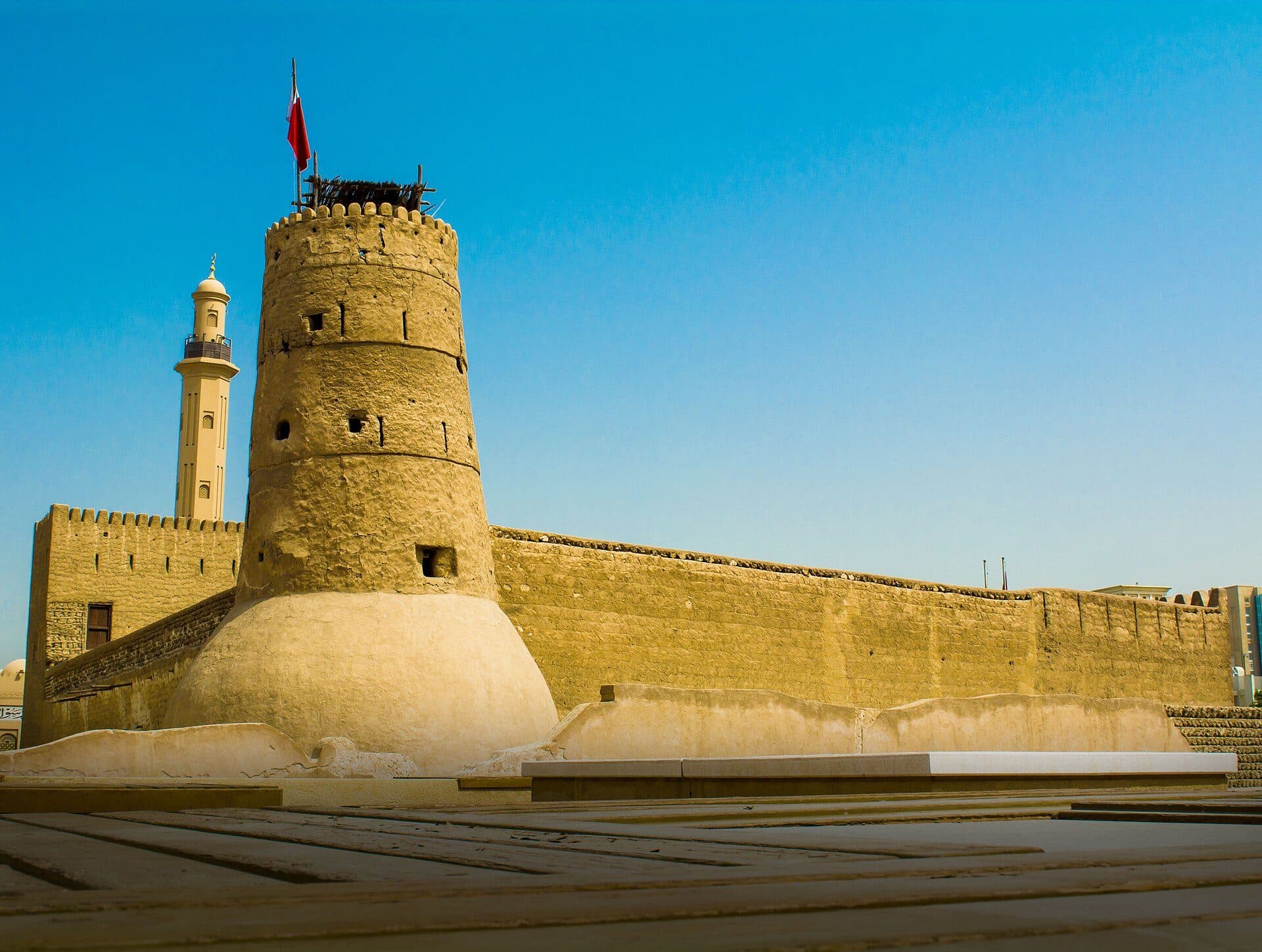 Vista do Forte Al Fahidi, que abriga o Dubai Museum