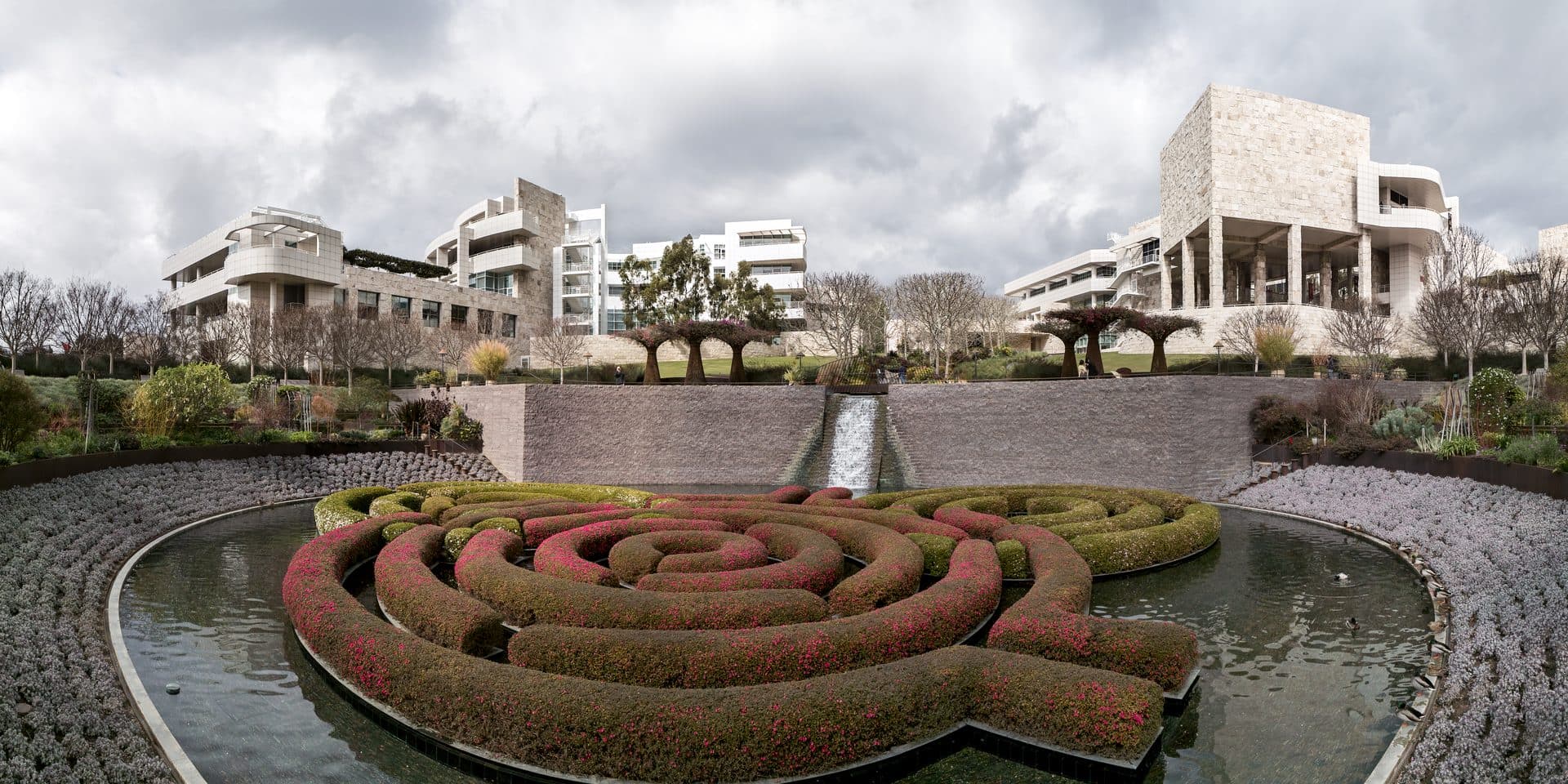 Vista do Getty Center a partir do Central Garden