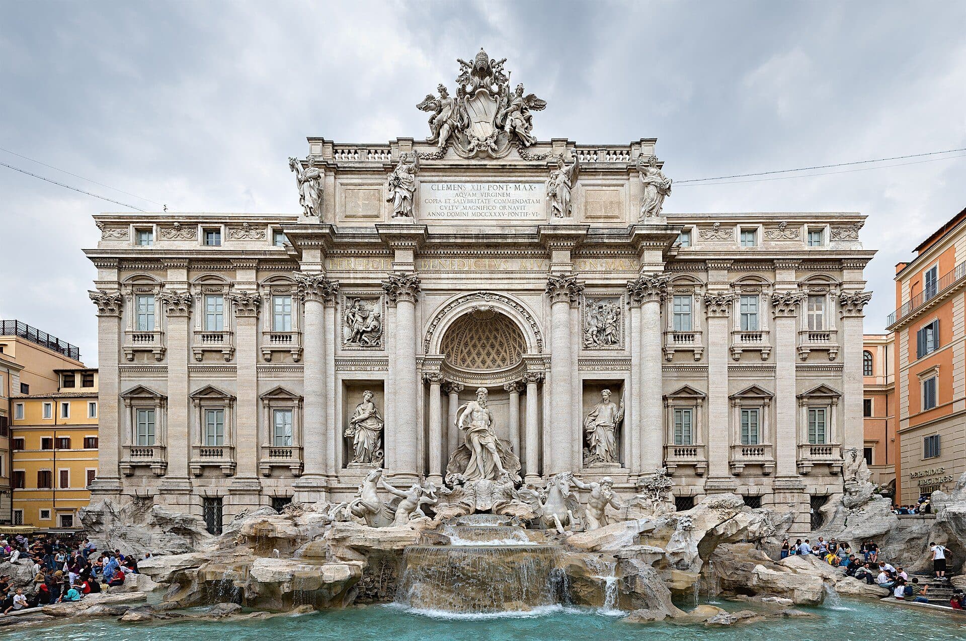 Vista da Fonte de Trevi em Roma, na Itália