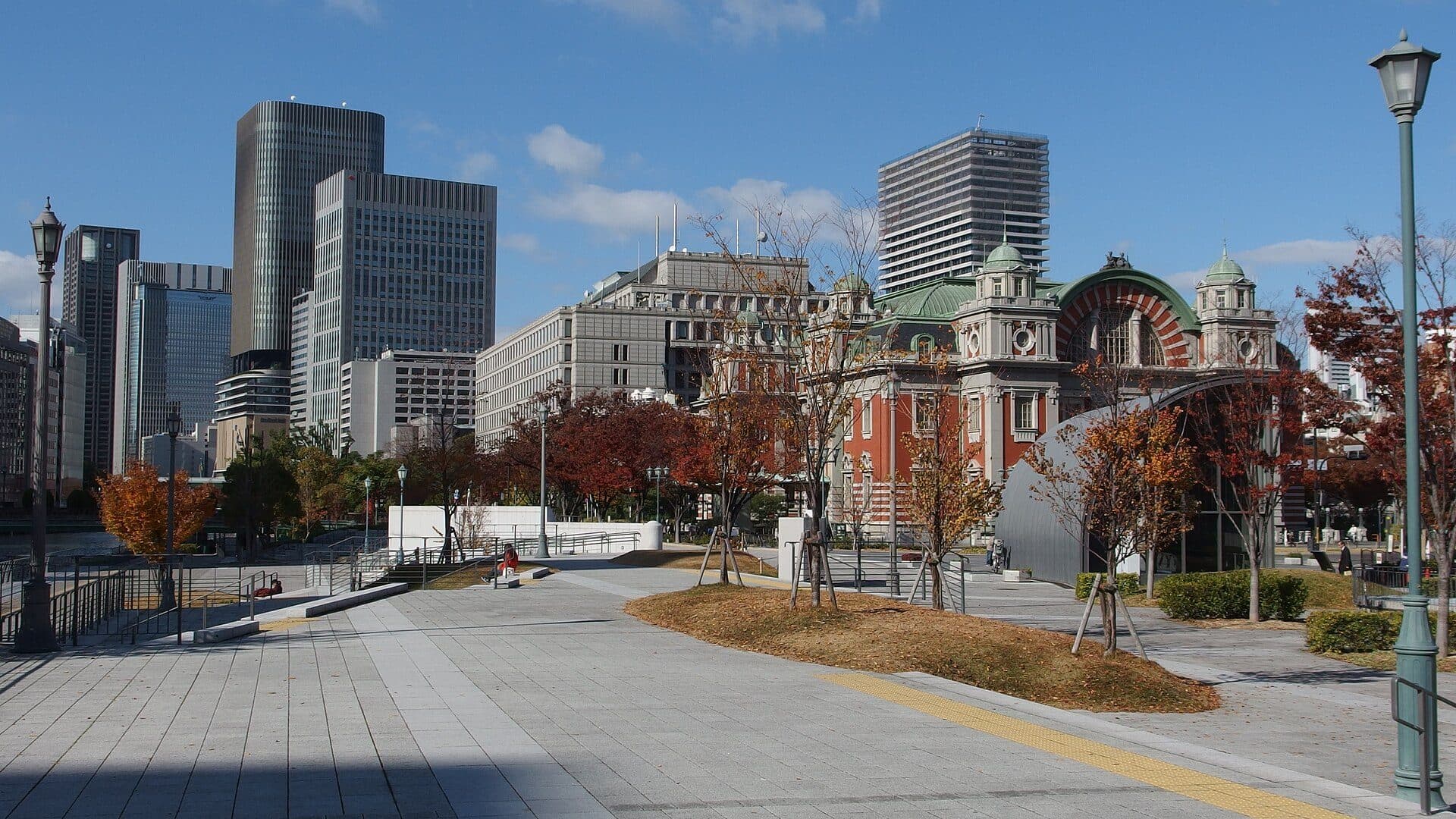 Vista de jardins e caminhos no Parque Nakanoshima