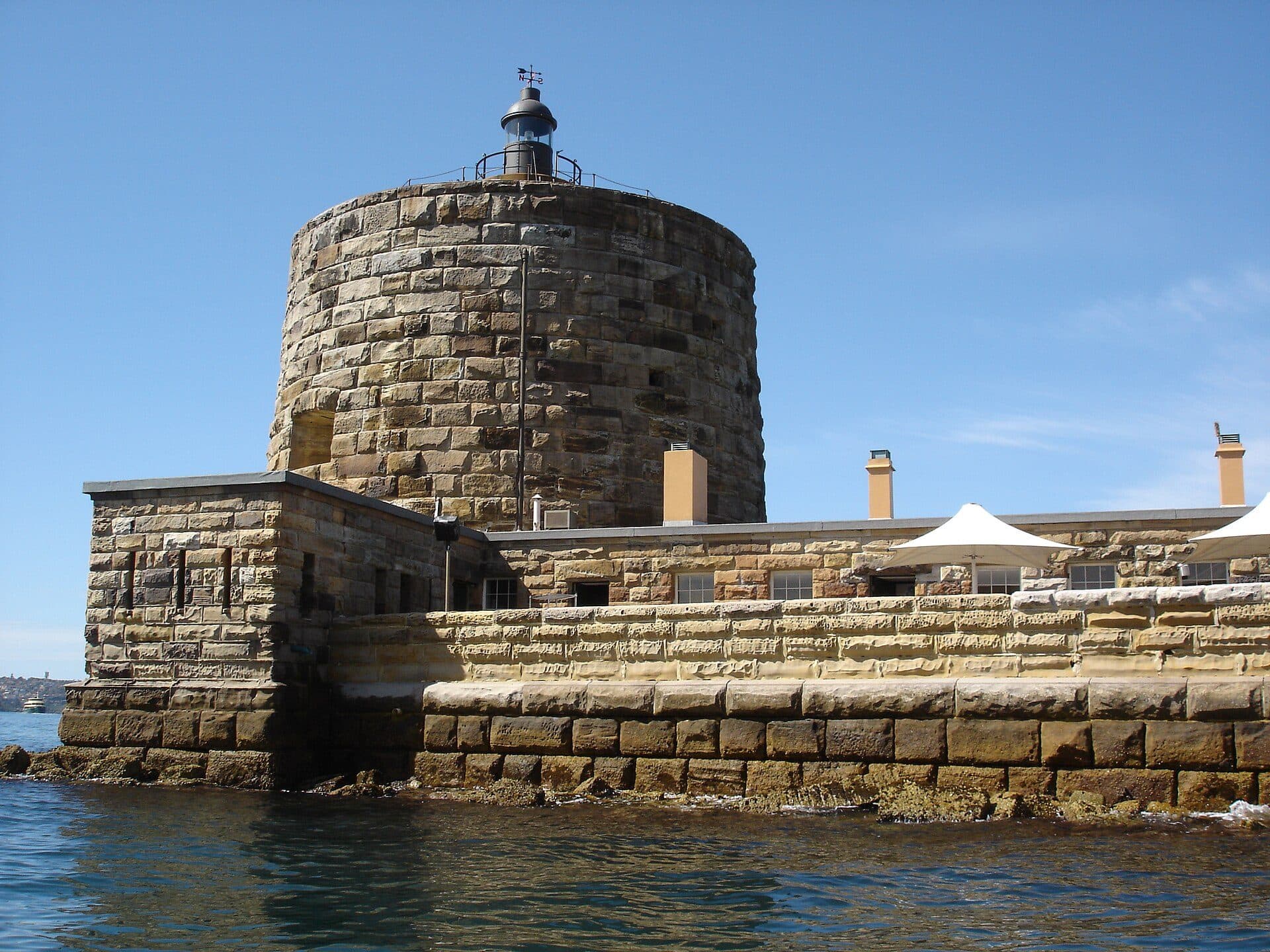 Vista externa da fortaleza histórica de Fort Denison