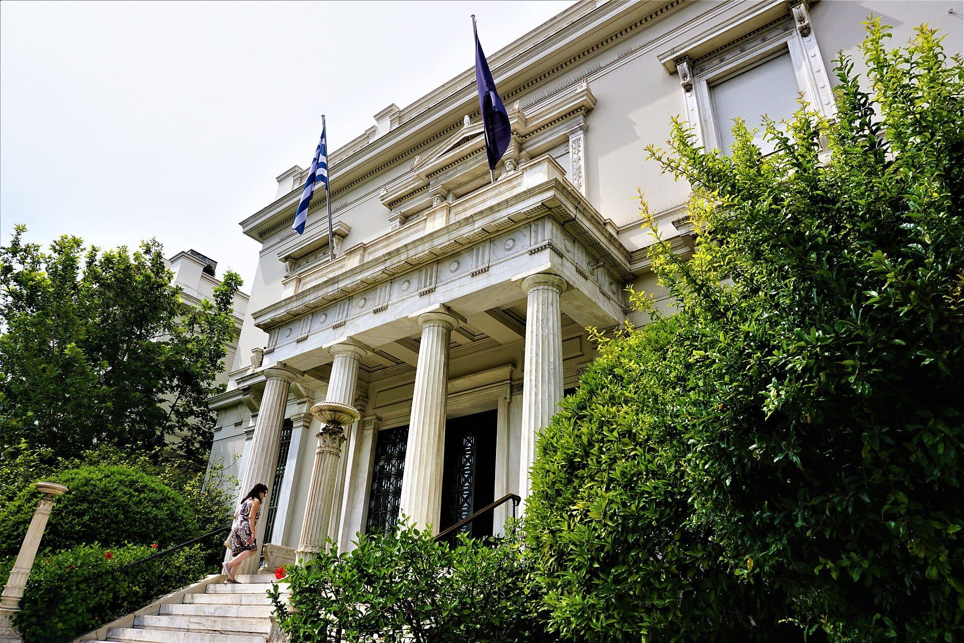 Interior com galeria de exposições no Museu Benaki em Atenas