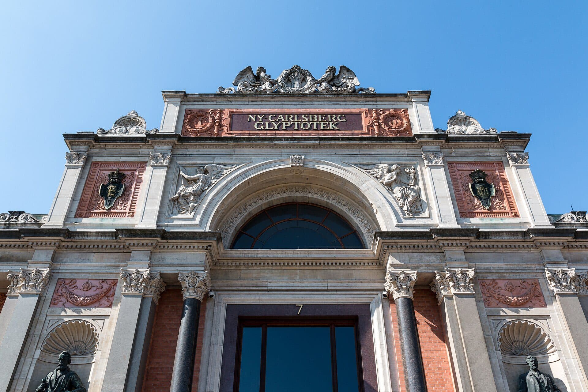 Vista do museu Ny Carlsberg Glyptotek localizado em Copenhague