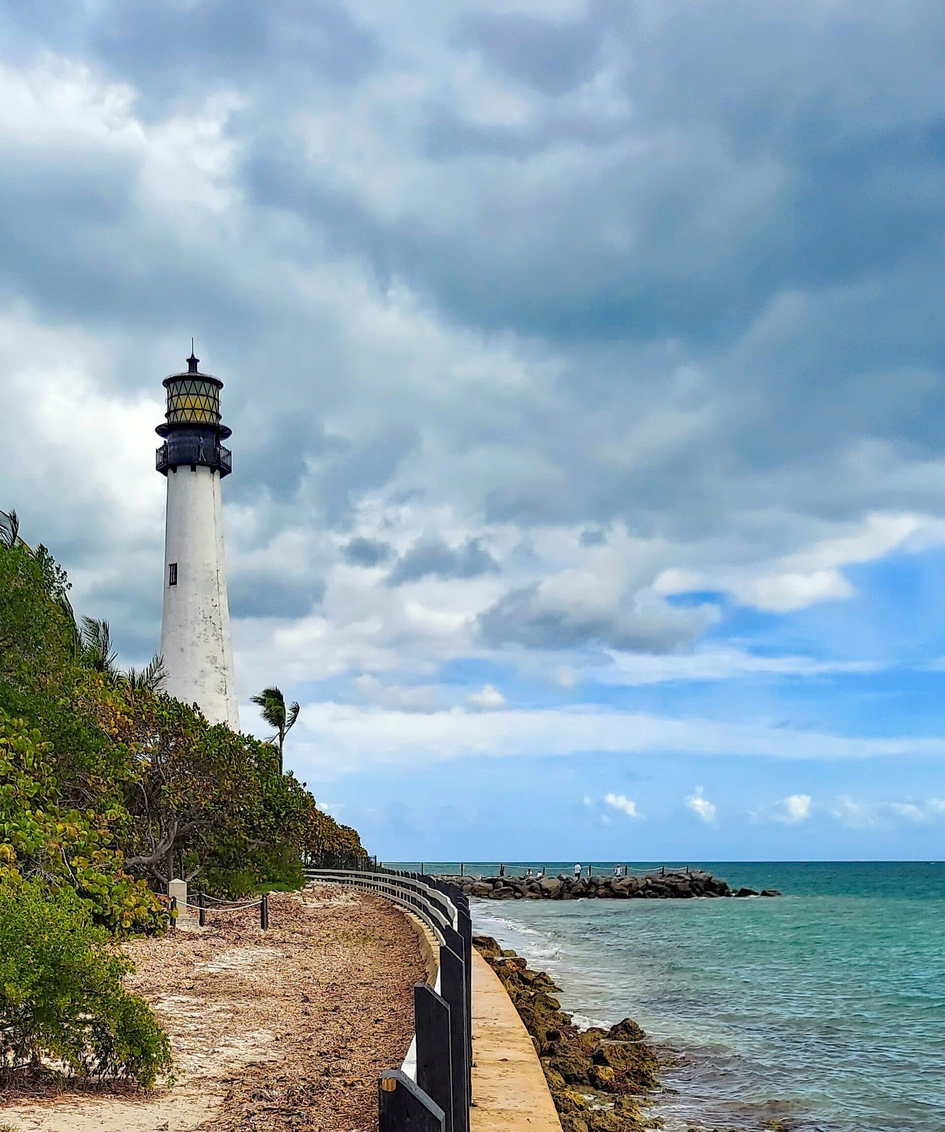 Vista do farol Cape Florida em Key Biscayne