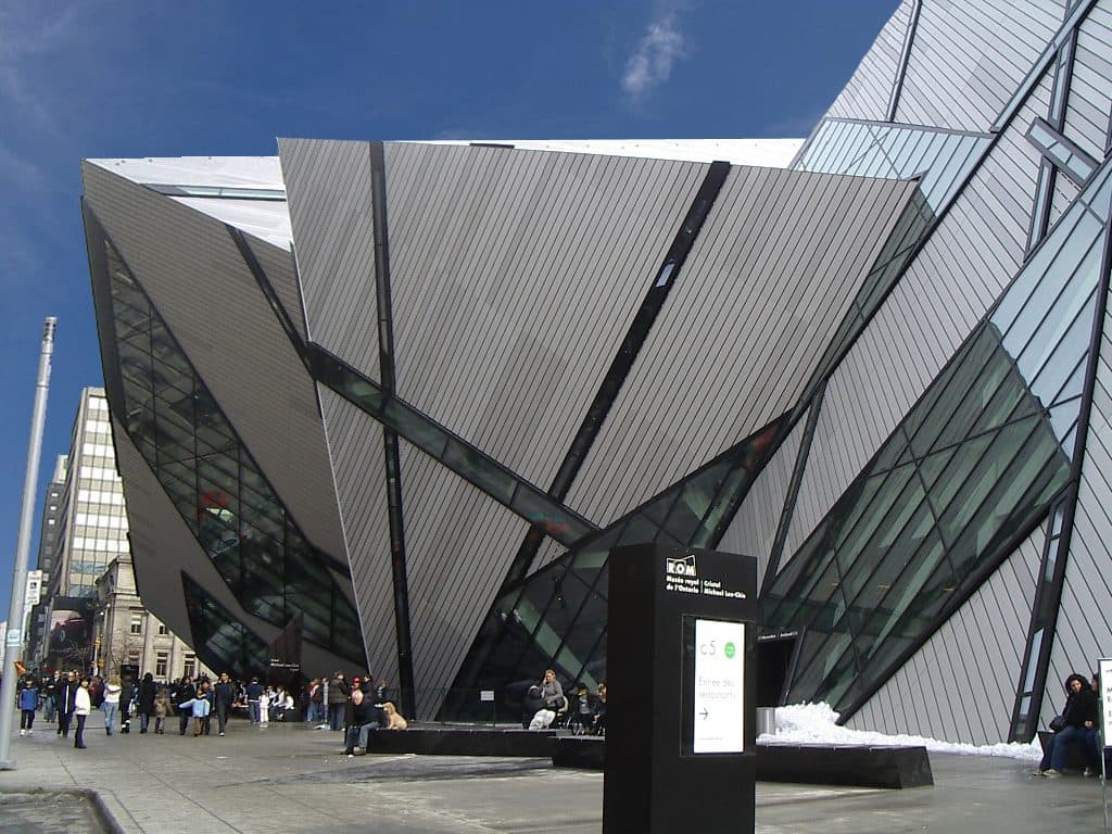 Fachada do Michael Lee-Chin Crystal no Royal Ontario Museum