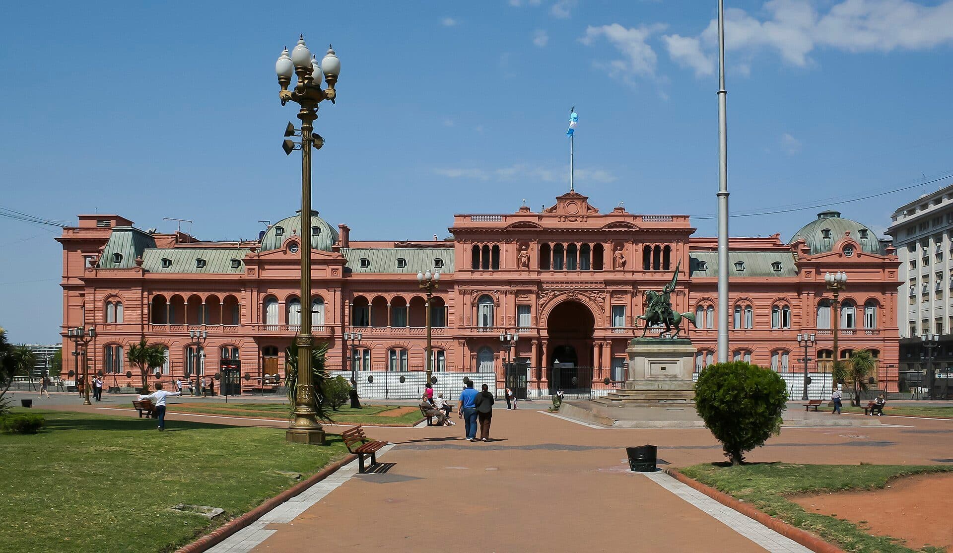 Vista da fachada da Casa Rosada em Buenos Aires, Argentina