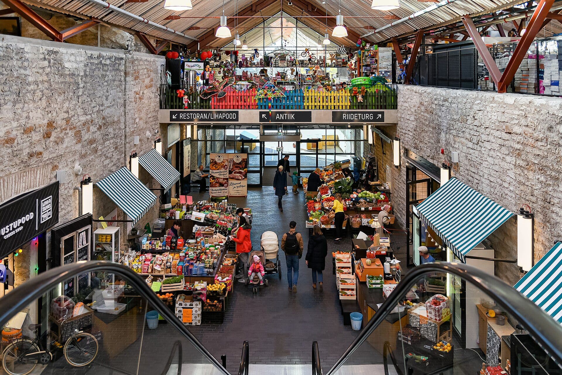 Vista do mercado Balti Jaama Turg em 2019