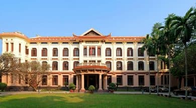 Fachada da primeira unidade do Bảo tàng Mỹ thuật Việt Nam