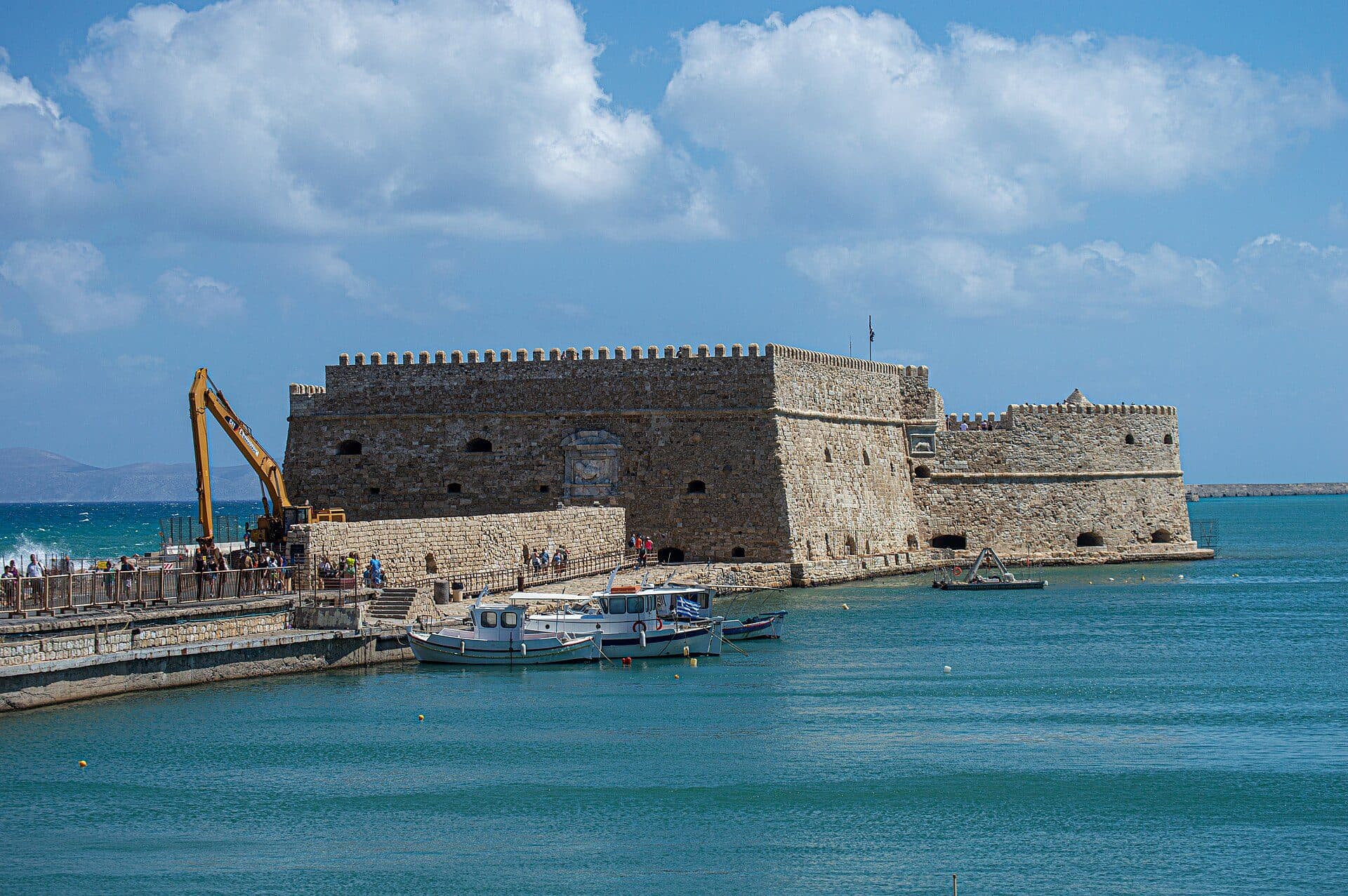 Vista da fortaleza veneziana do Forte de Koules
