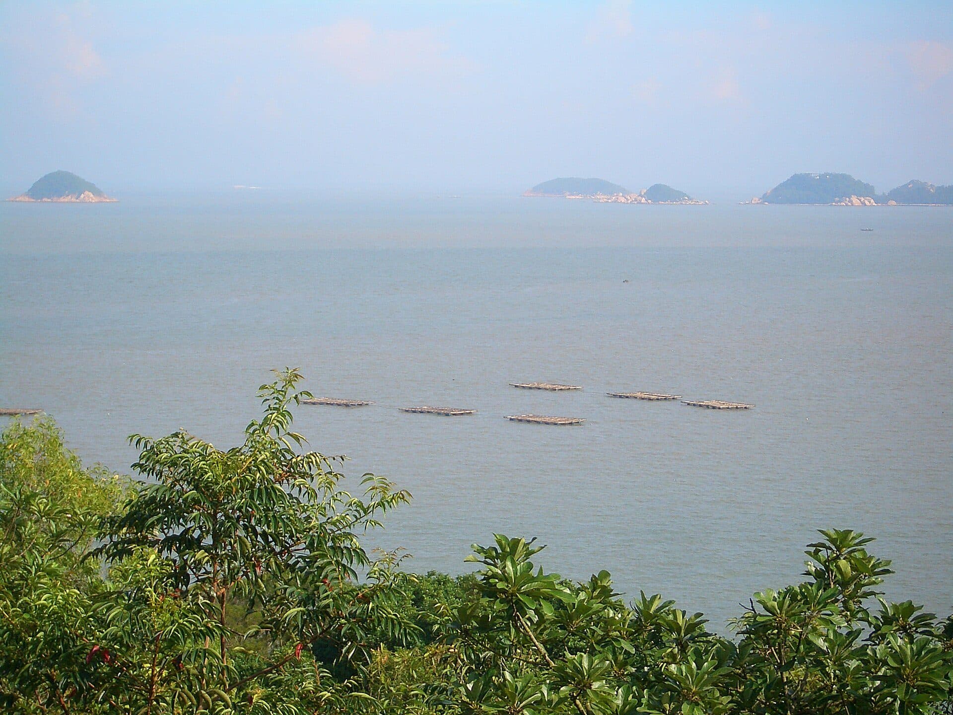 Vista das Ilhas Jiuzhou a partir da Ilha Yeli