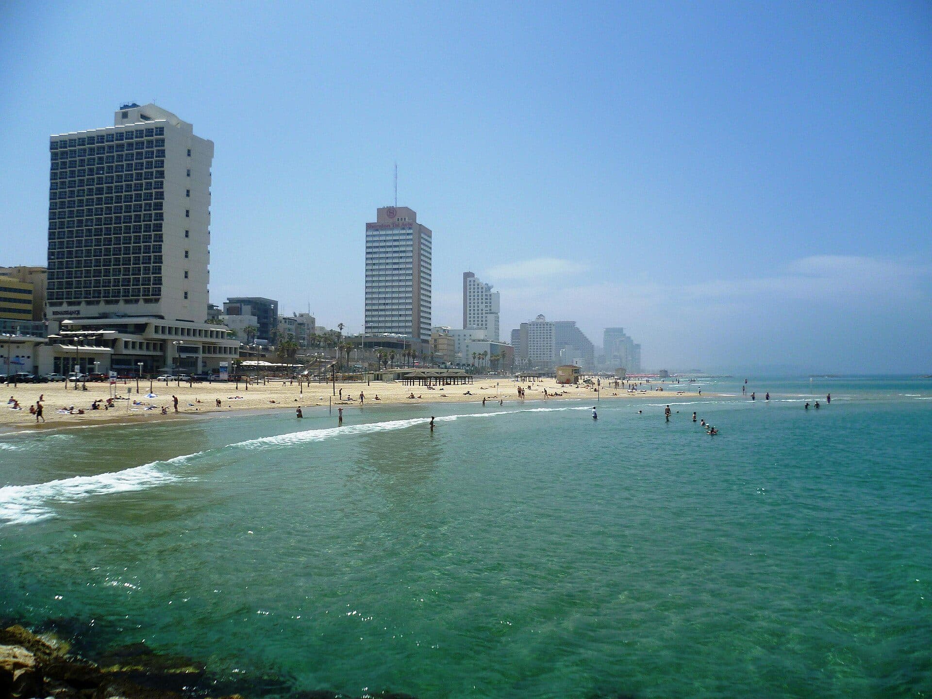 Vista da Gordon Beach na orla de Tel Aviv