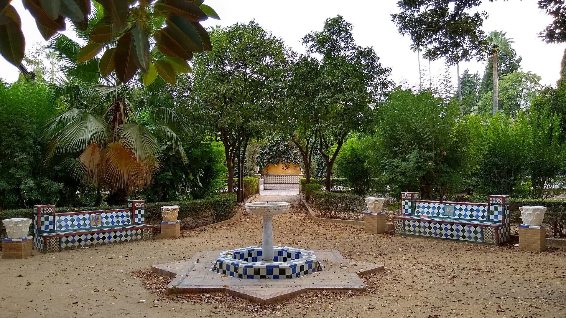 Vista da área verde e arborizada dos Jardines de Murillo
