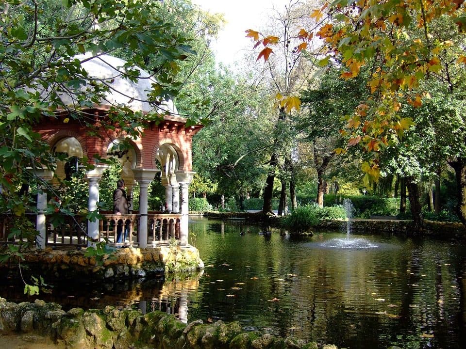 Vista geral do Parque de Maria Luisa em Sevilla