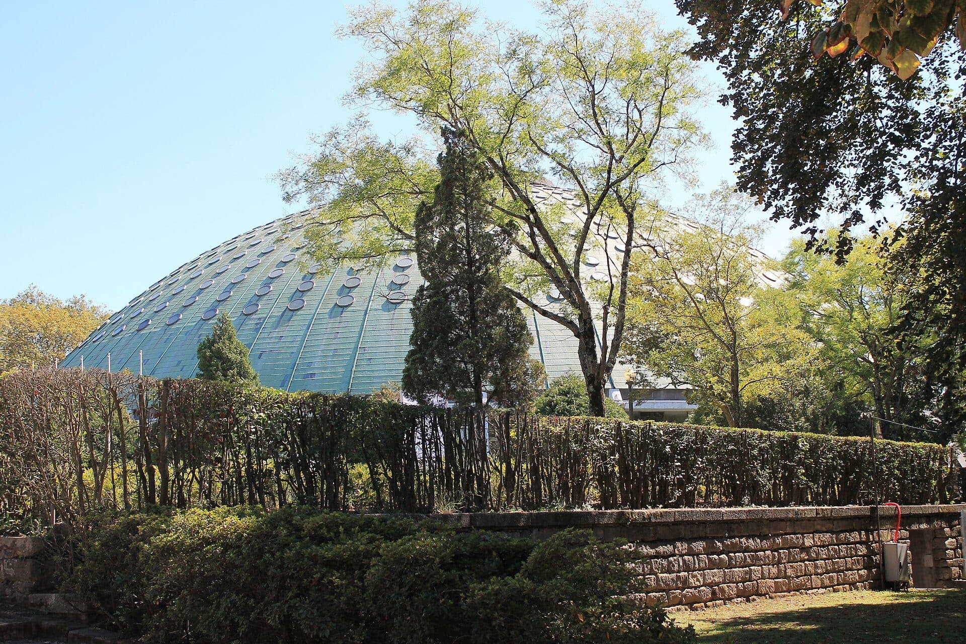 Vista dos jardins do Palácio de Cristal no Porto