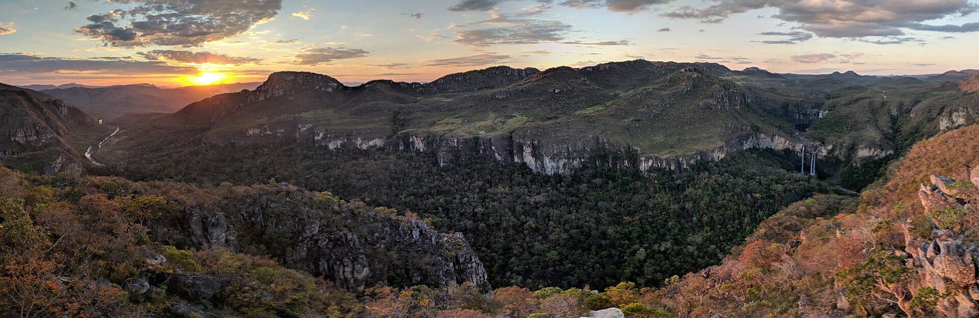 Vista panorâmica a partir do Mirante da Janela no Parque Nacional da Chapada dos Veadeiros