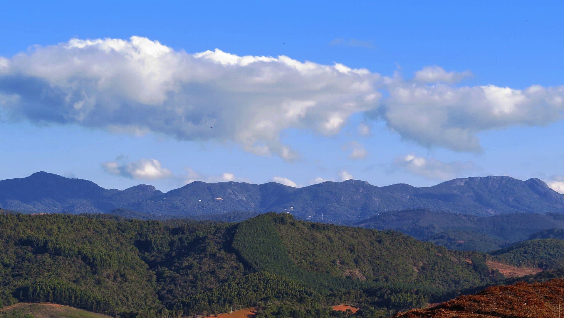Vista panorâmica da paisagem montanhosa de Monte Verde