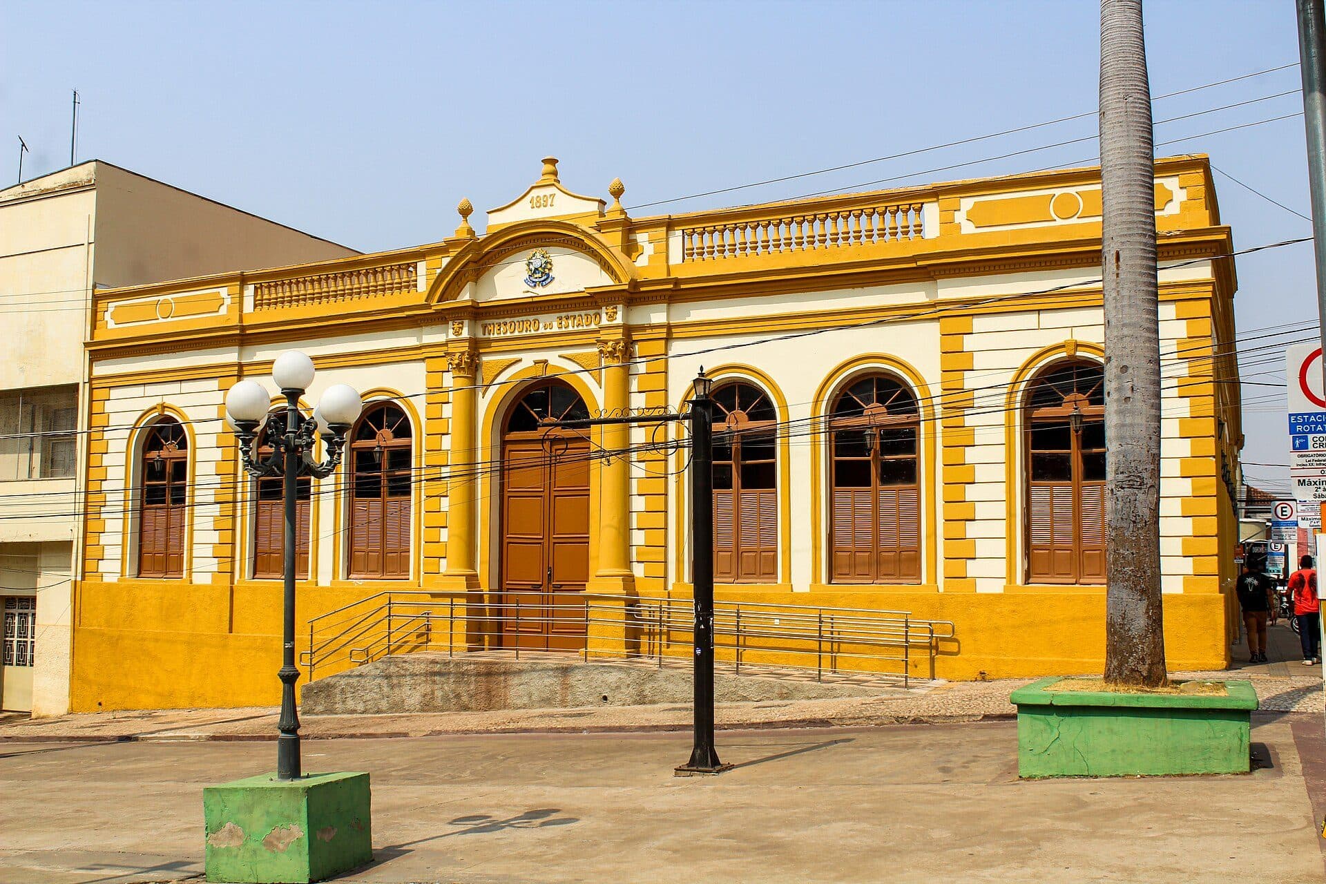 Fachada do edifício do Thesouro do Estado e Museu Histórico de Mato Grosso