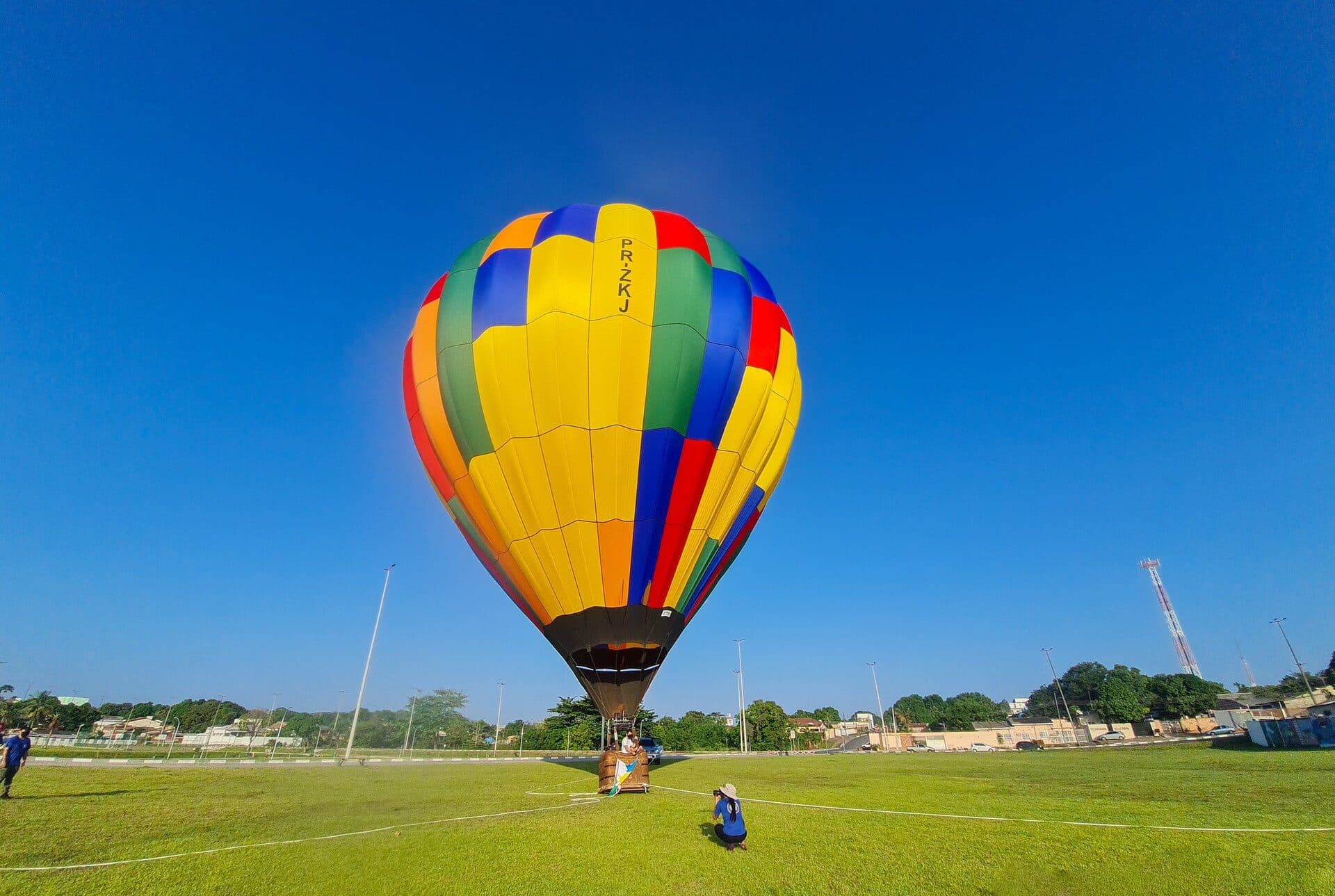 Balão de ar quente no Parque do Rio Branco em Boa Vista, Roraima