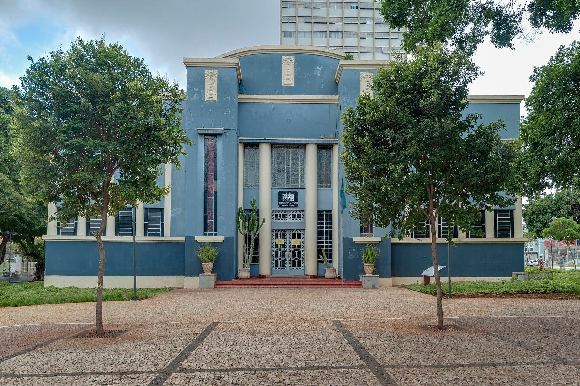 Vista do Museu Zoroastro Artiaga localizado em Goiânia, Goiás