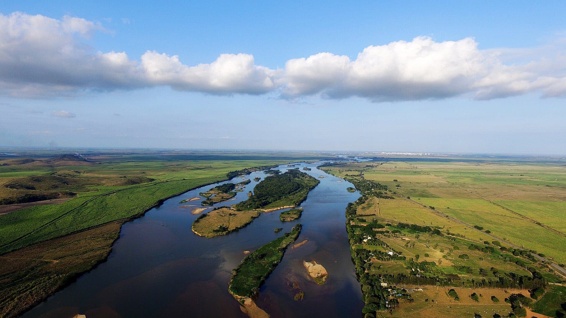 Vista do Rio Paraíba do Sul em Campos dos Goytacazes