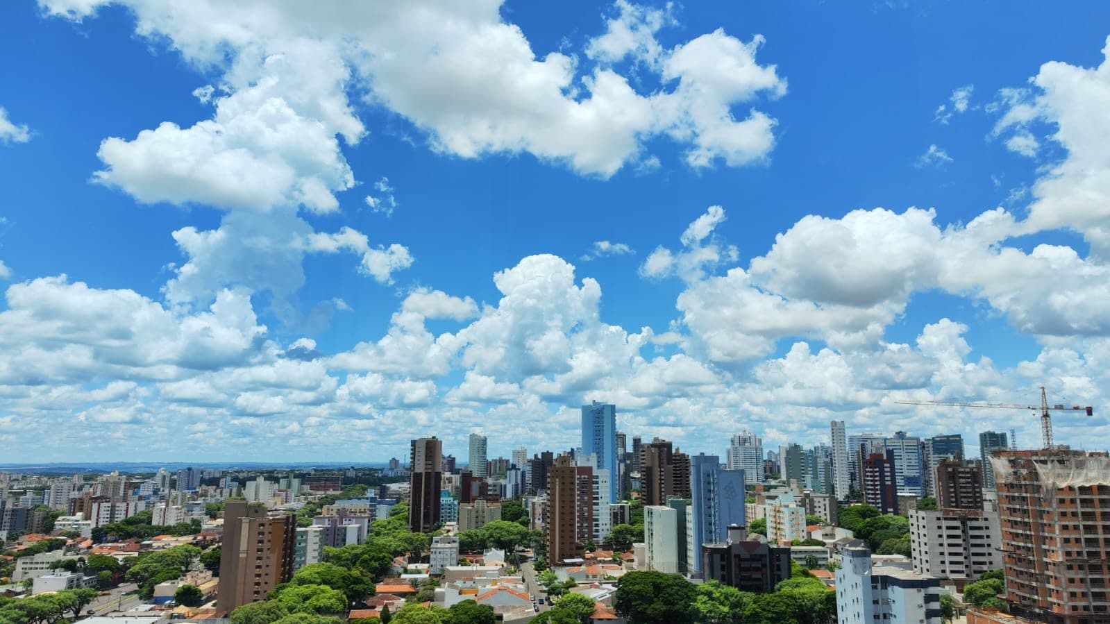 Vista panorâmica da cidade de Maringá no Paraná