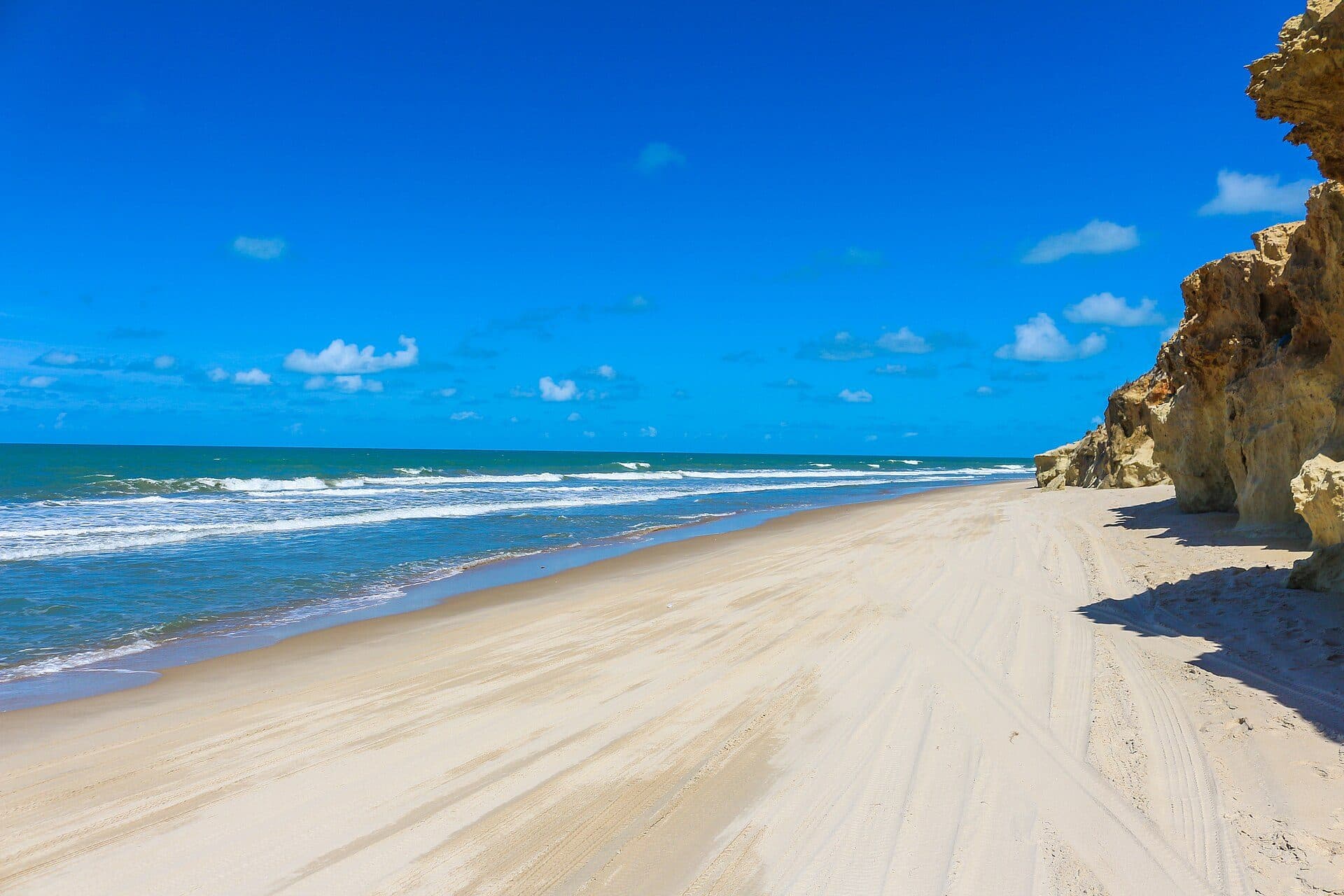 Vista da Praia do Diogo no município de Beberibe, Ceará