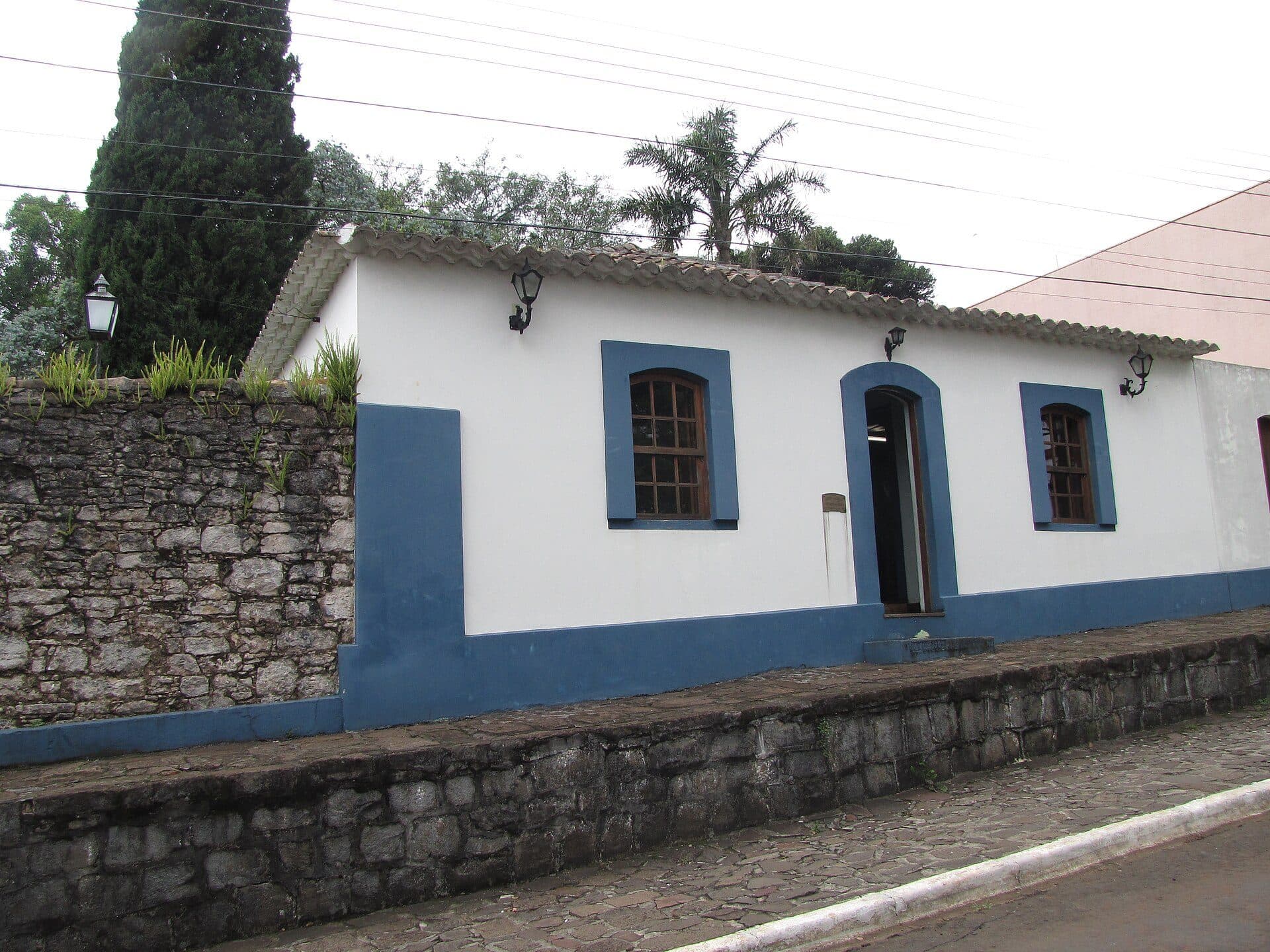 Fachada do Museu Municipal Visconde de Guarapuava